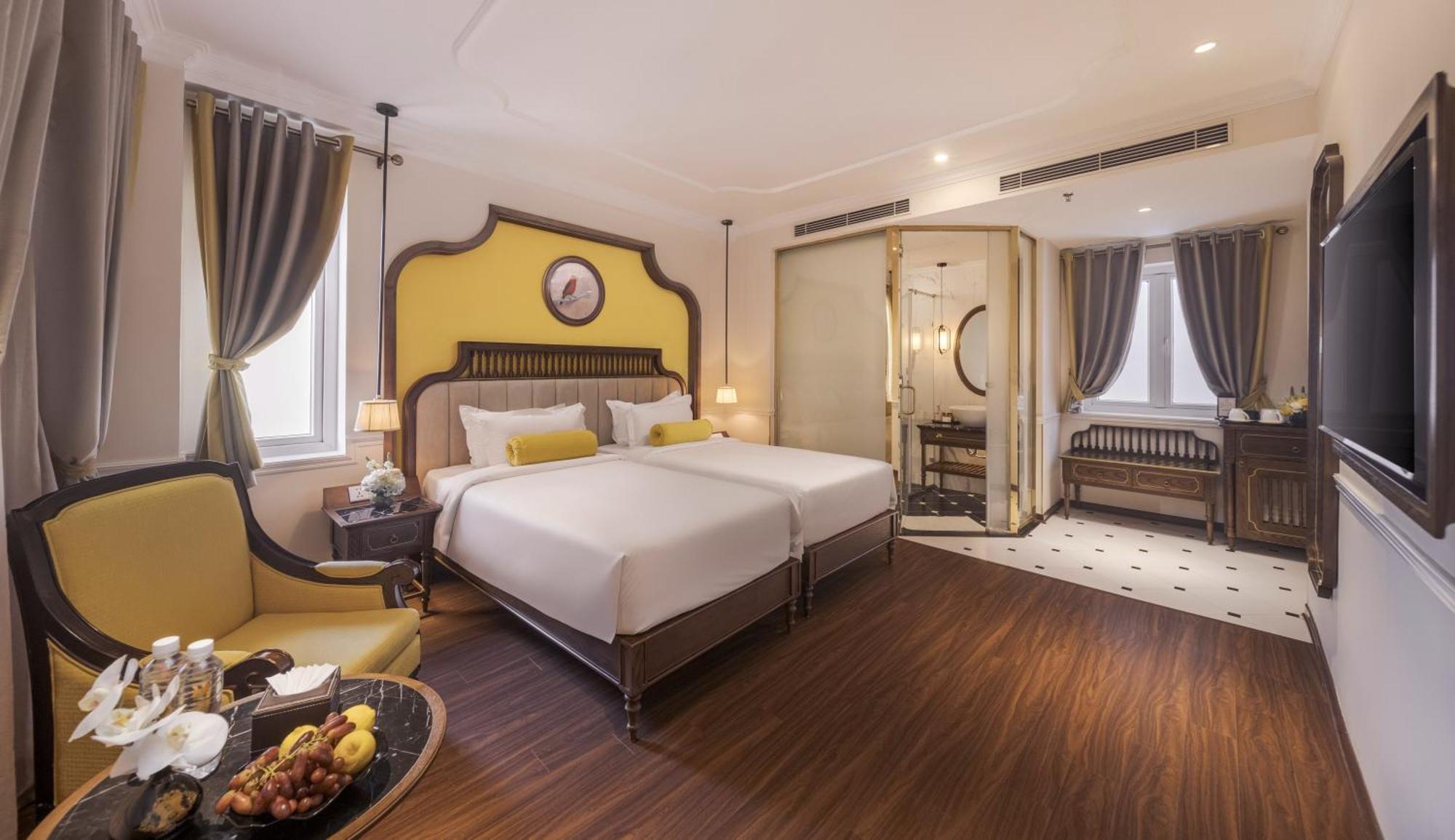 Deluxe Double or Twin Room External Window