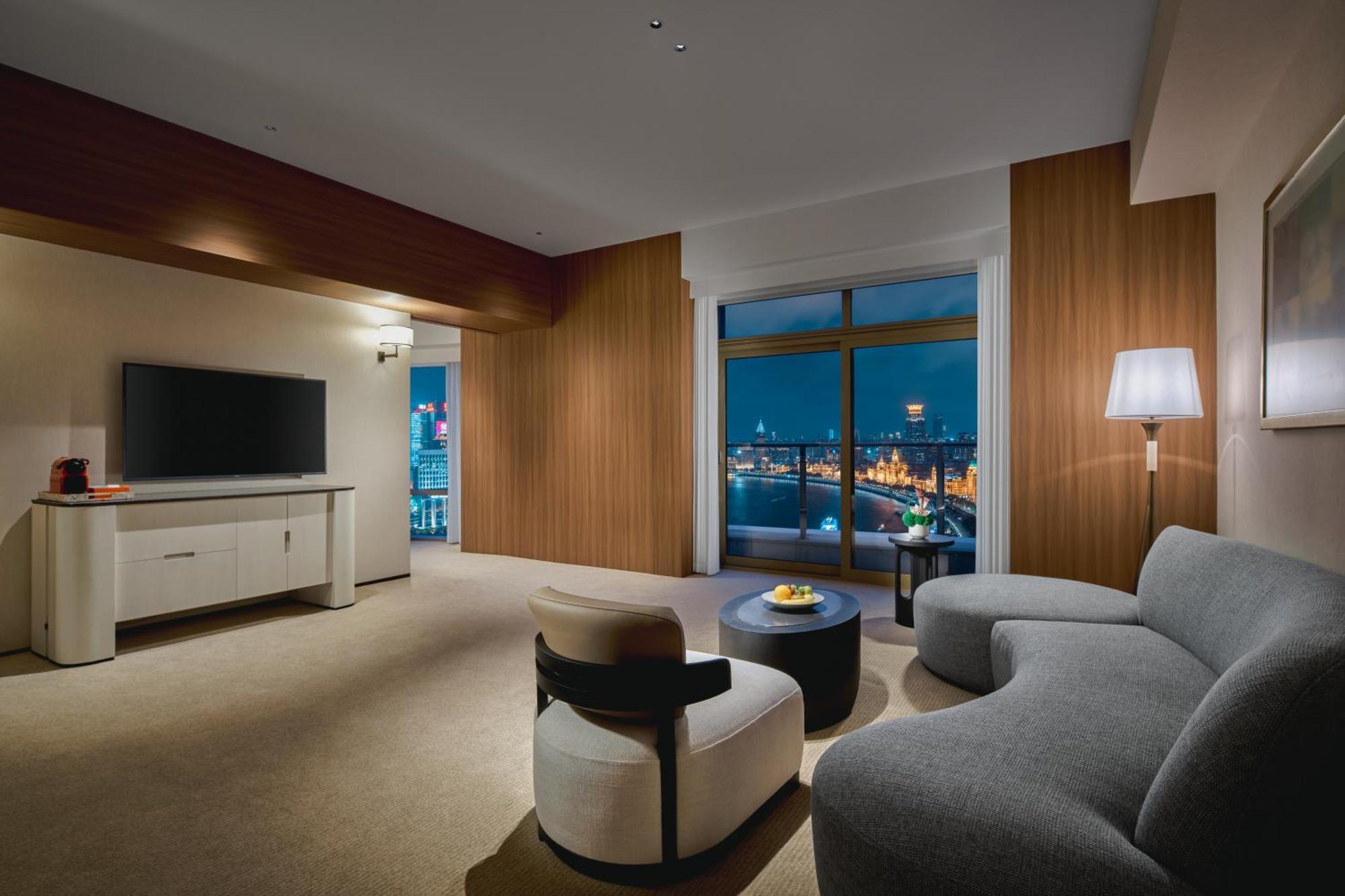 Standard King Suite,1624767556:JPEG