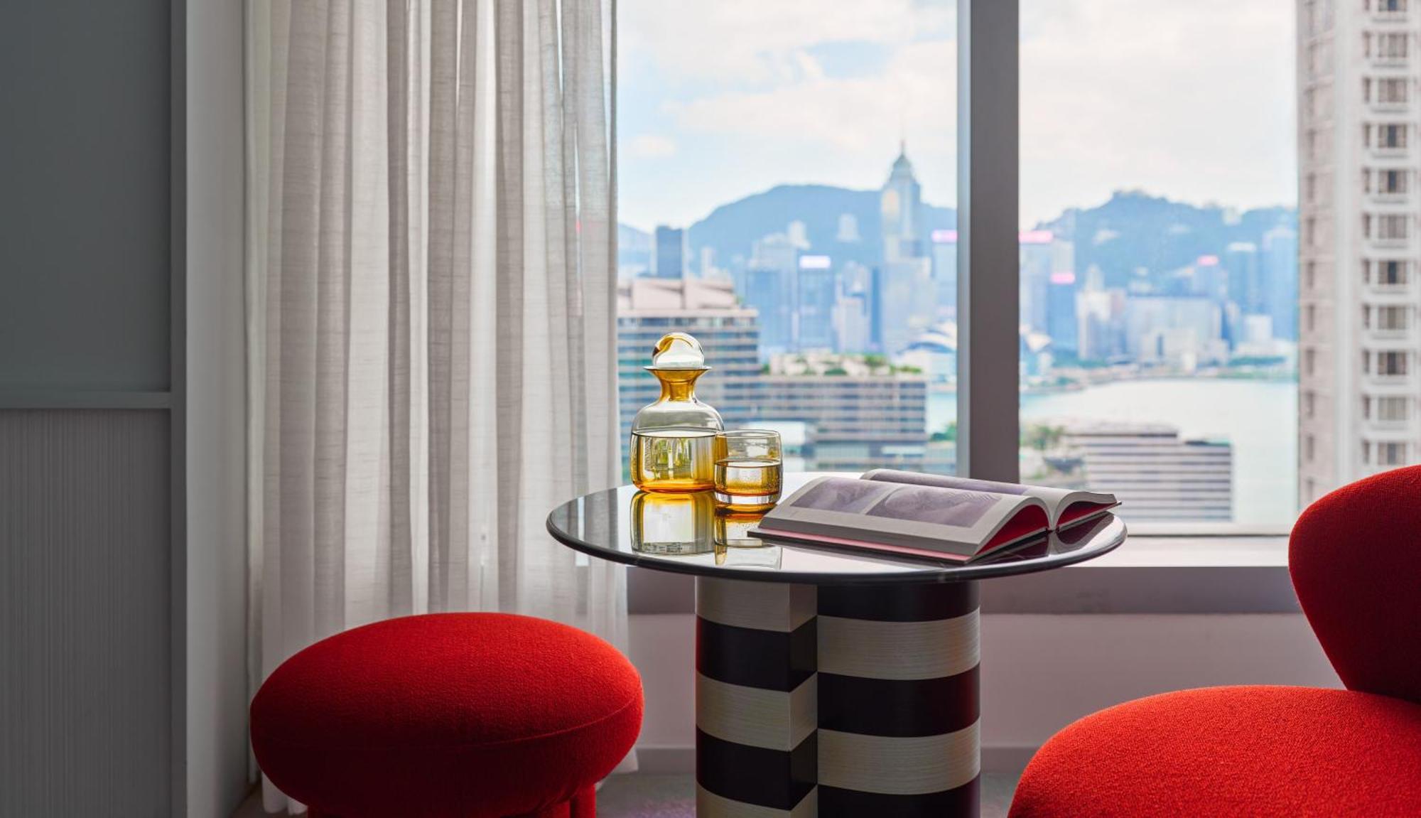 Premier Skyline King Room