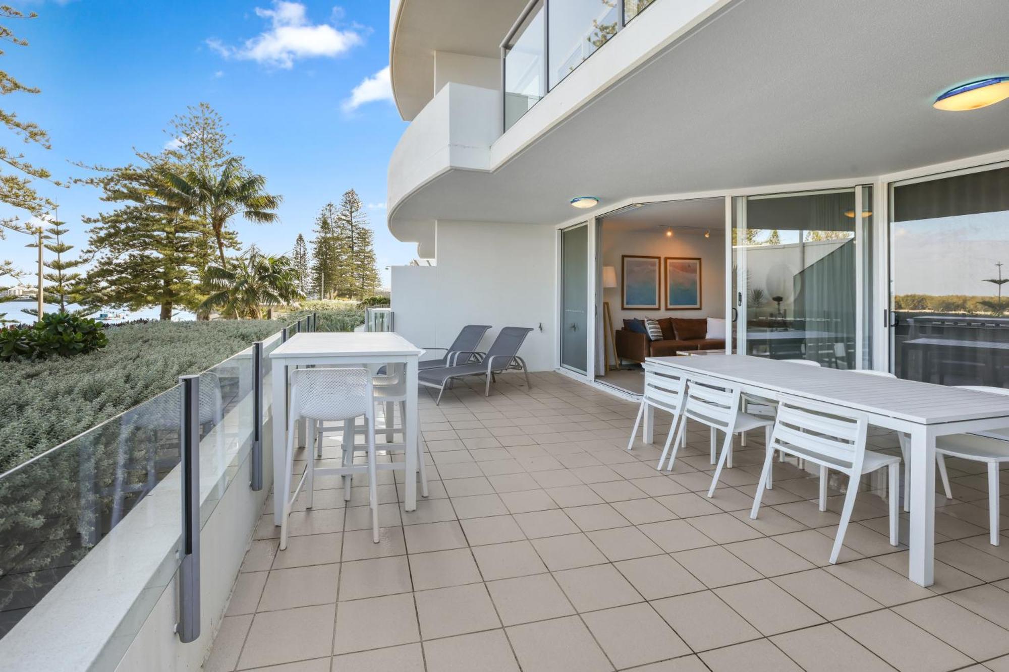 Premium Two bedroom Beachfront Apartment