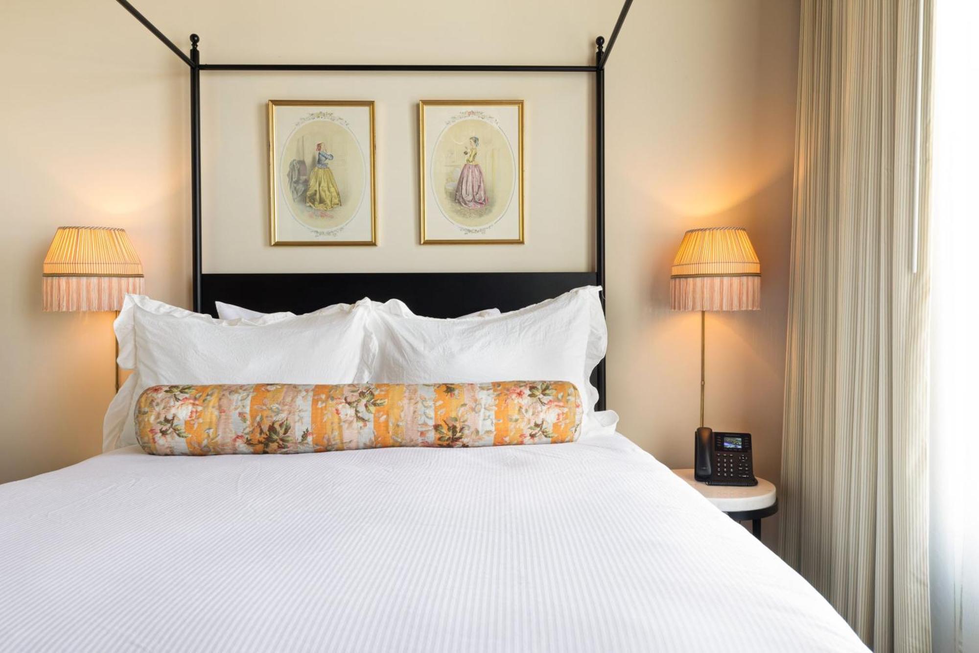 Luxury Queen Suite Street View