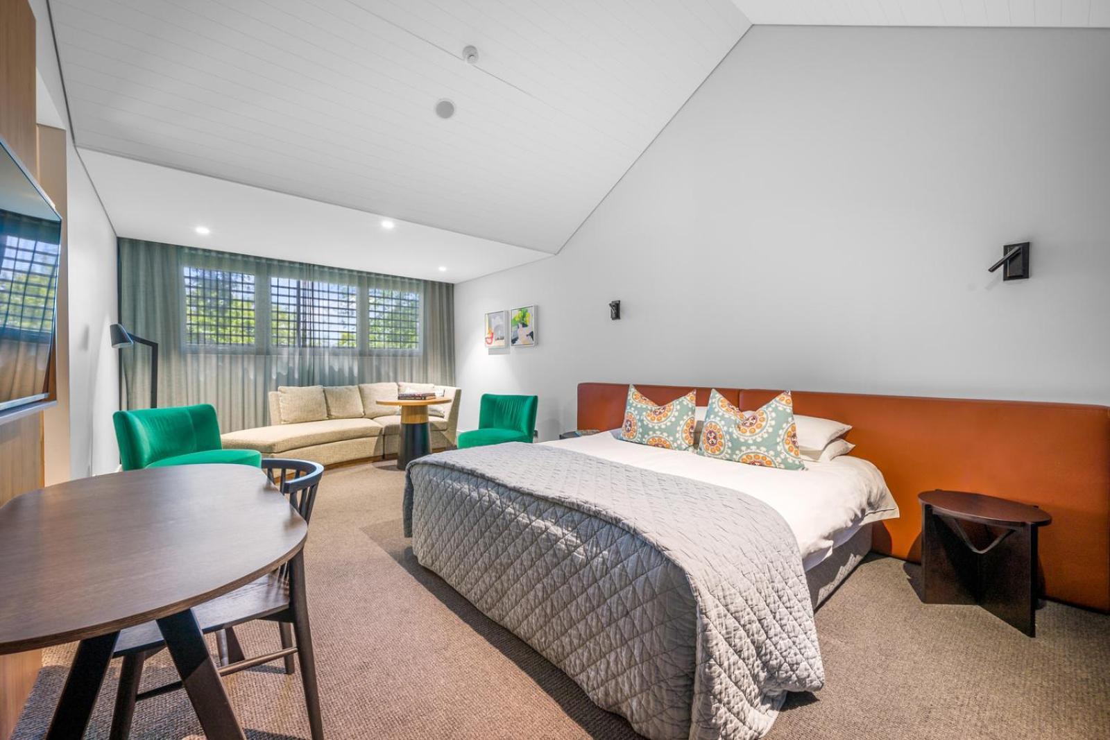 Executive Suite Wi-Fi &