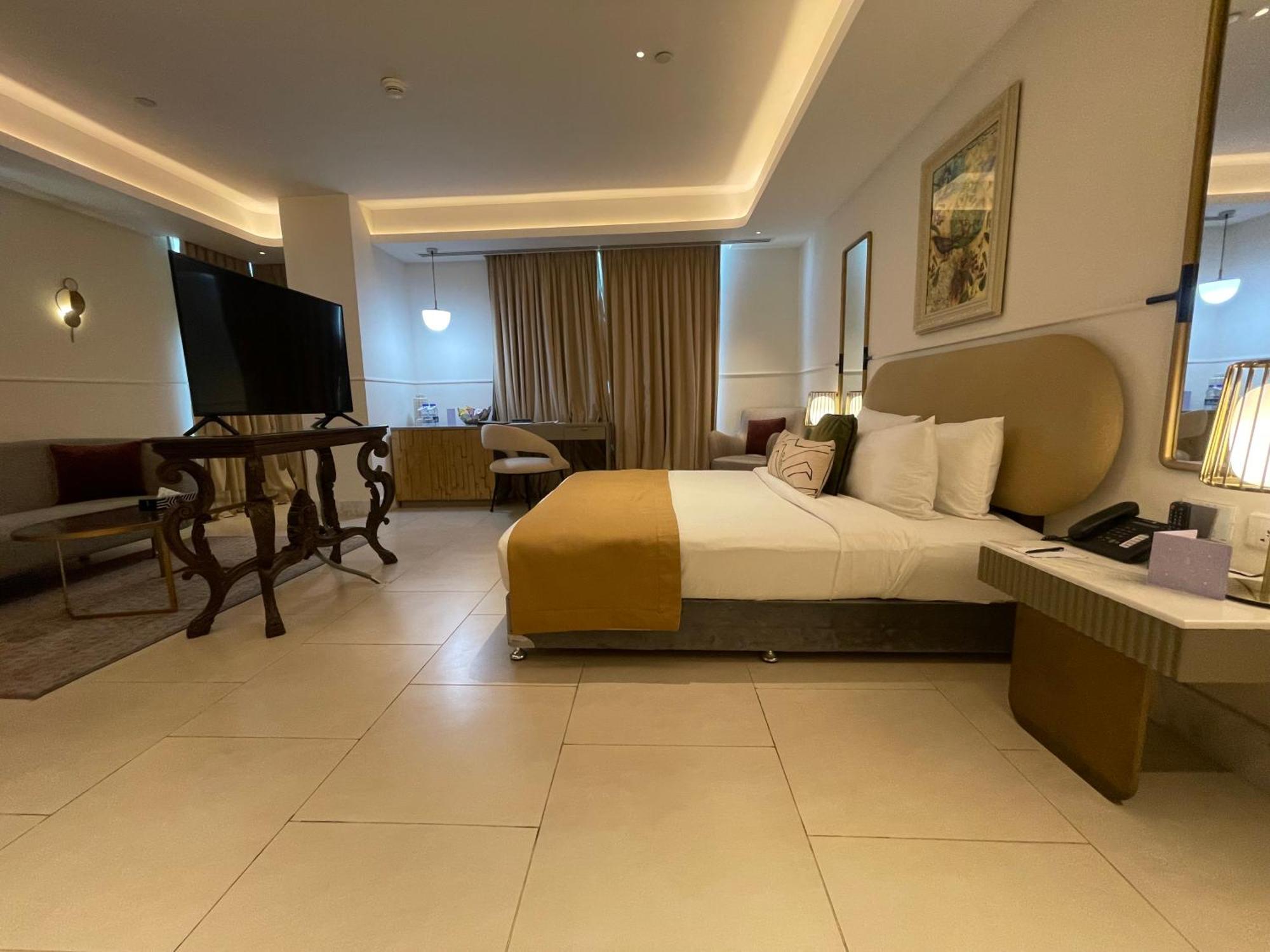 Executive King Room