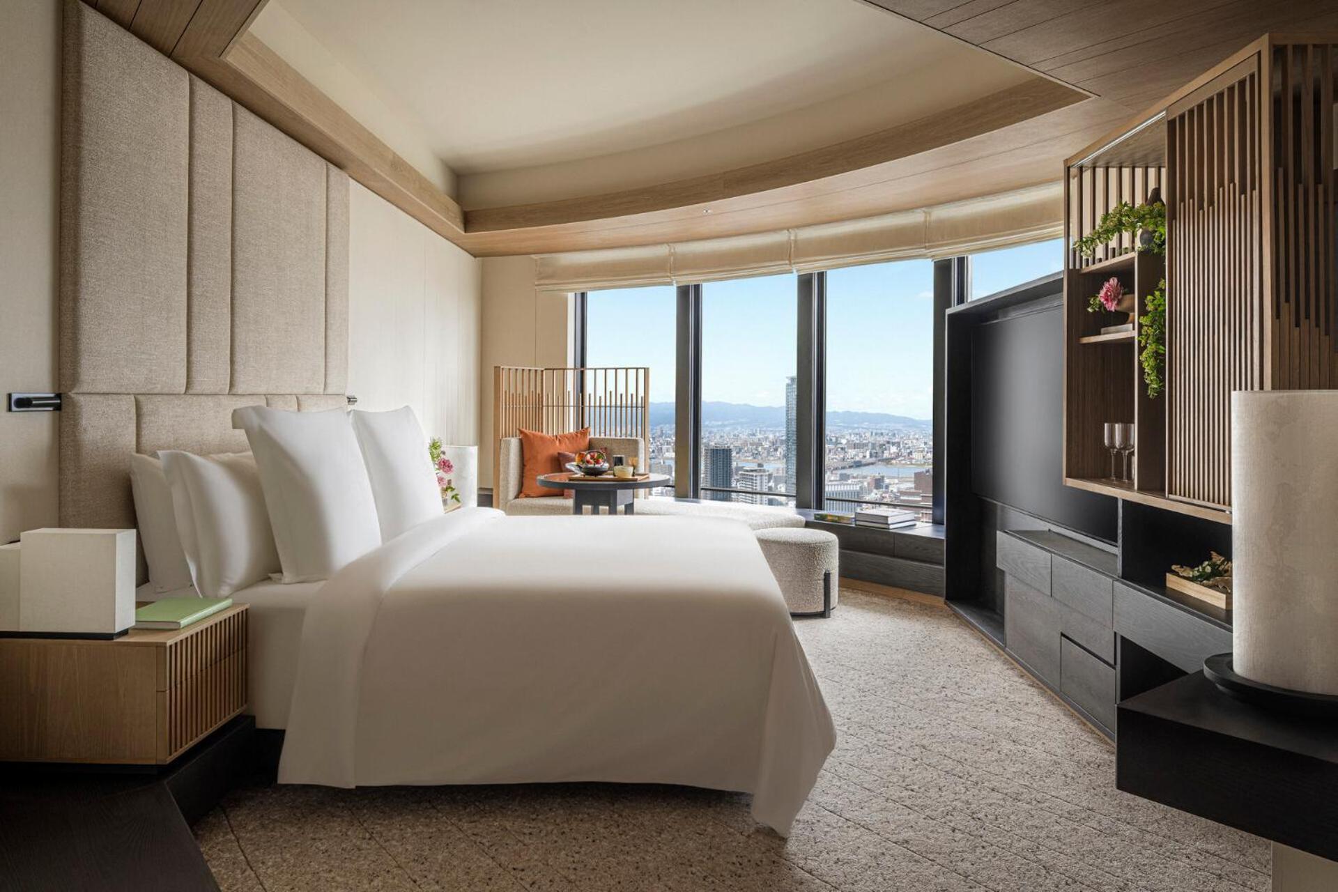 Four Seasons Corner King Room