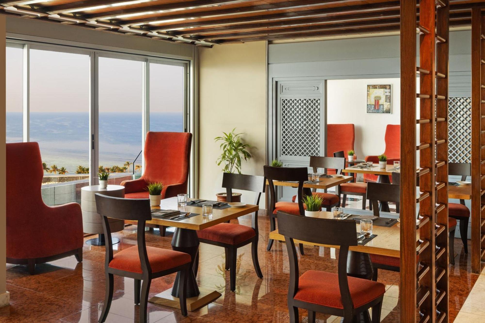 Club Room Sea View, Club lounge access, Guest room, 1 King,1635248544:JPEG
