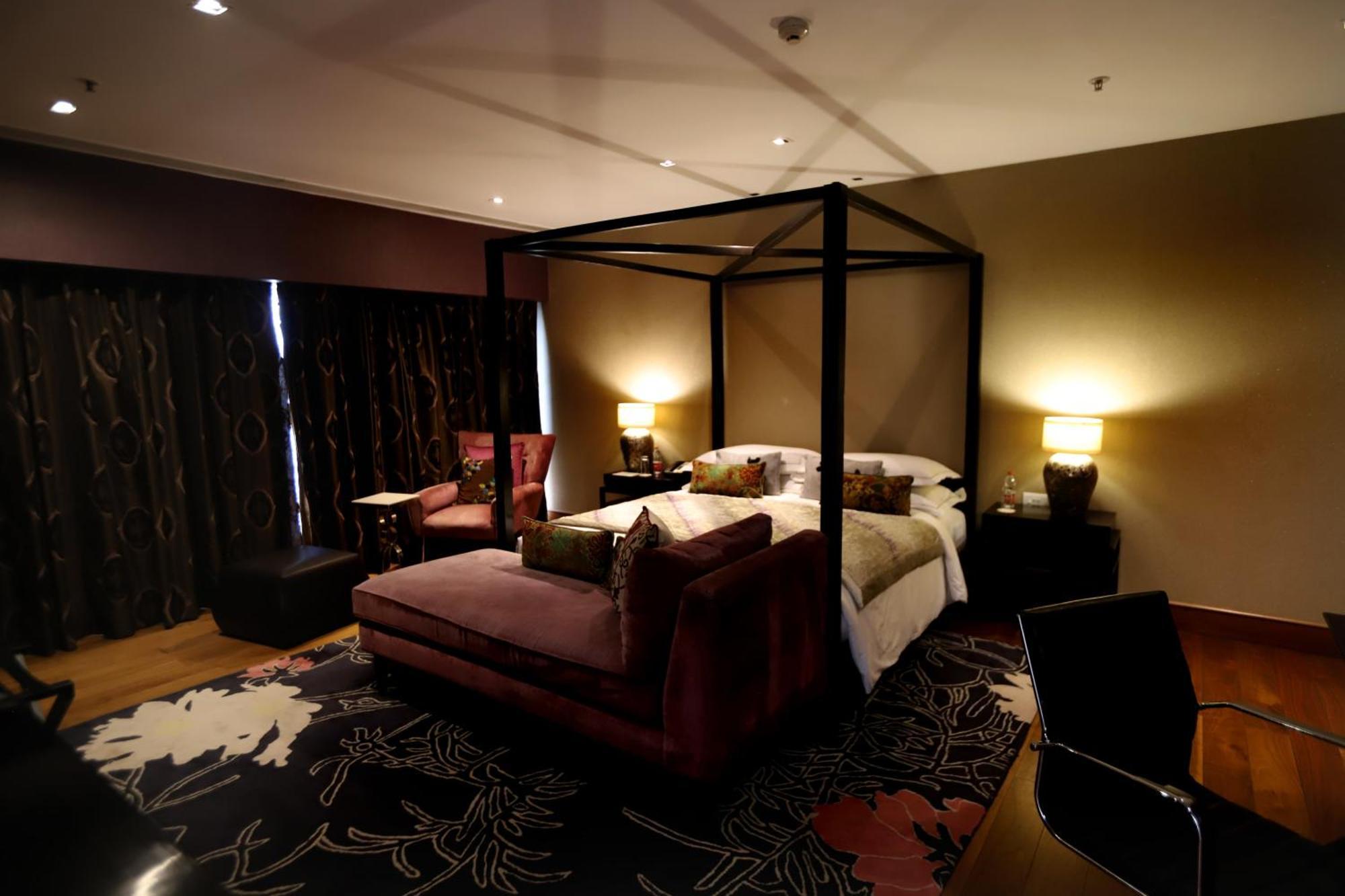 Luxury Suite One Bedroom