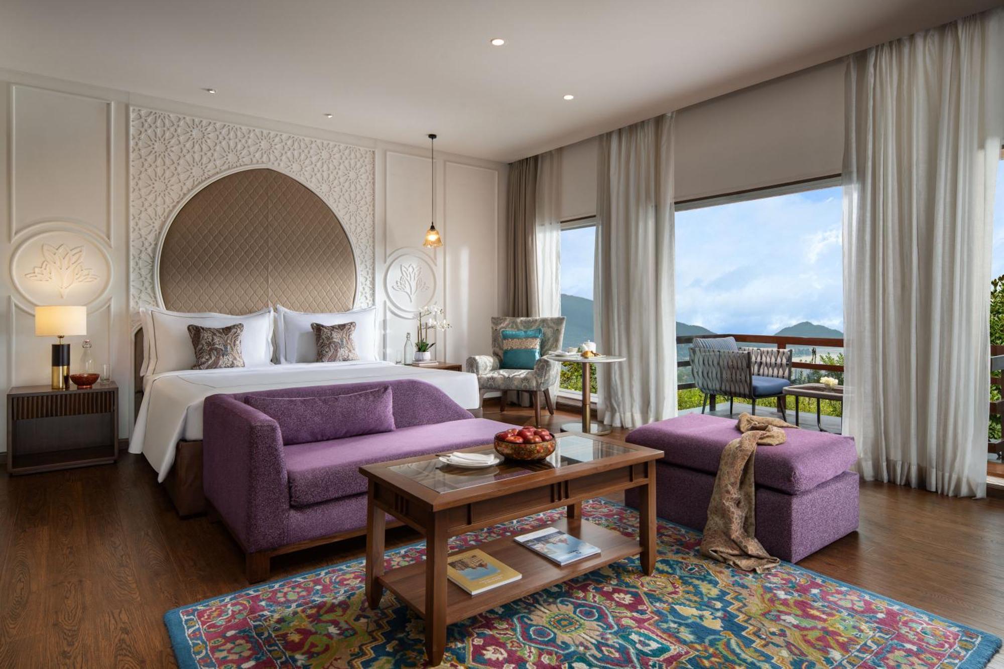 Grand Luxury Room King Bed
