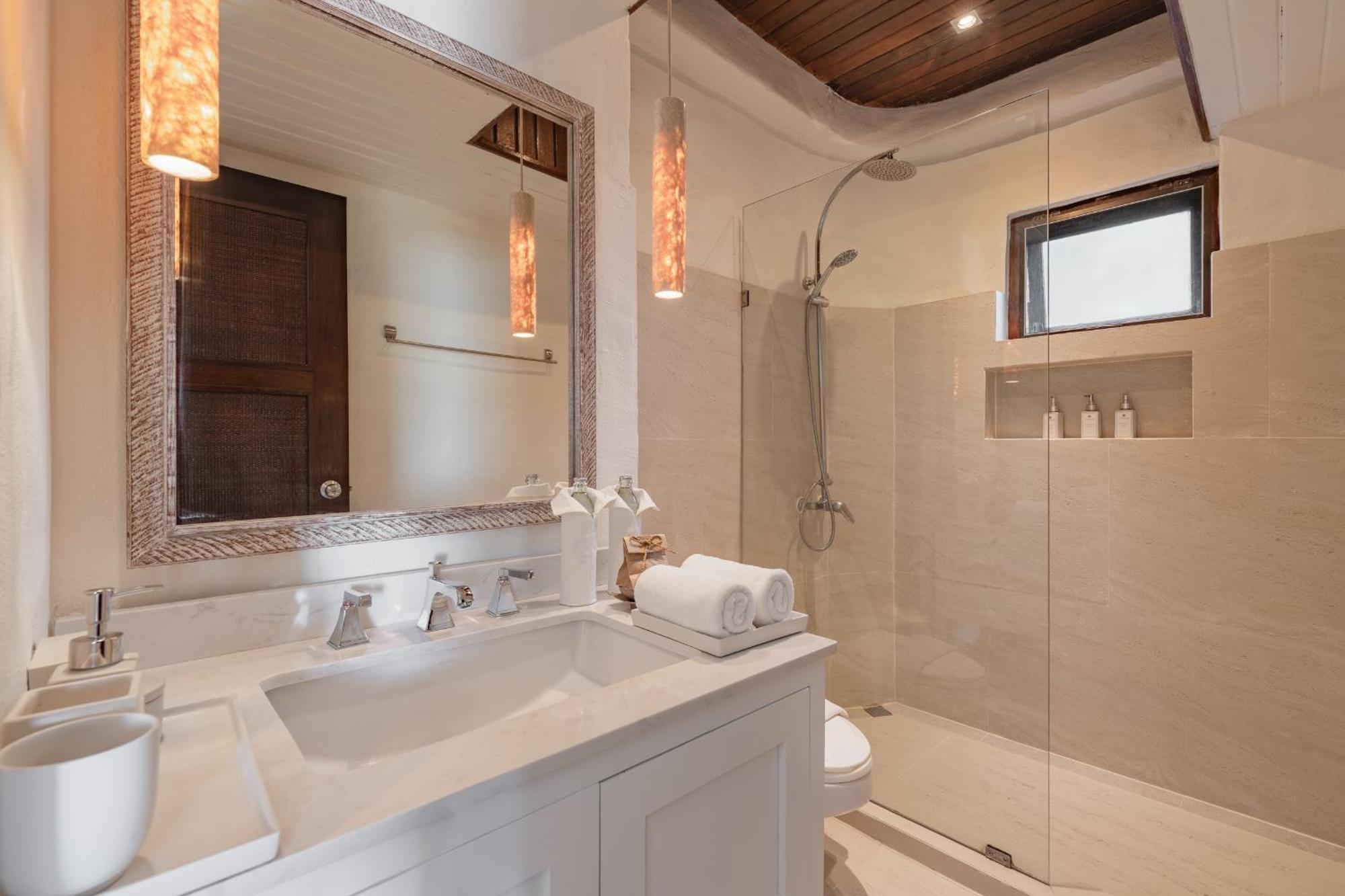 Beachfront Pool Suite,1631547544:JPEG