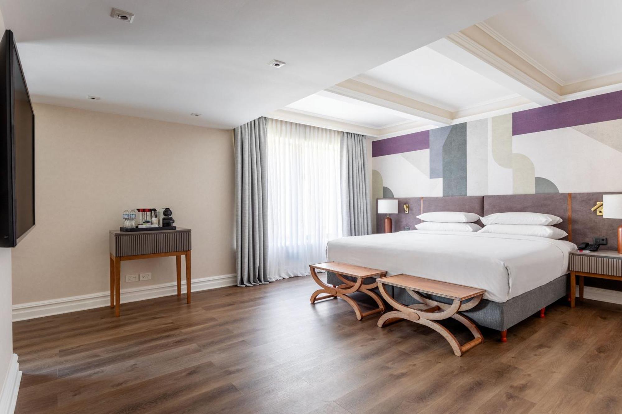 Deluxe Guest room 1 King