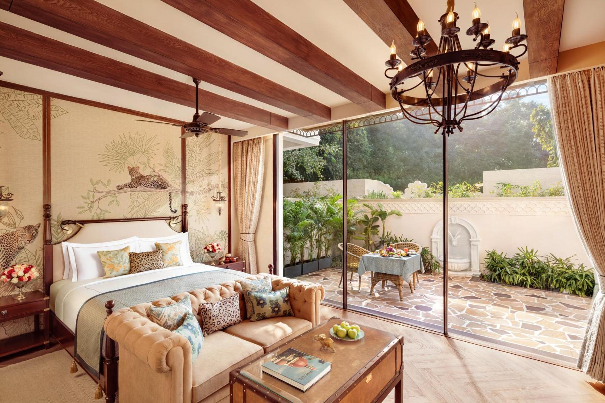 Grand Luxury Room Private Courtyard