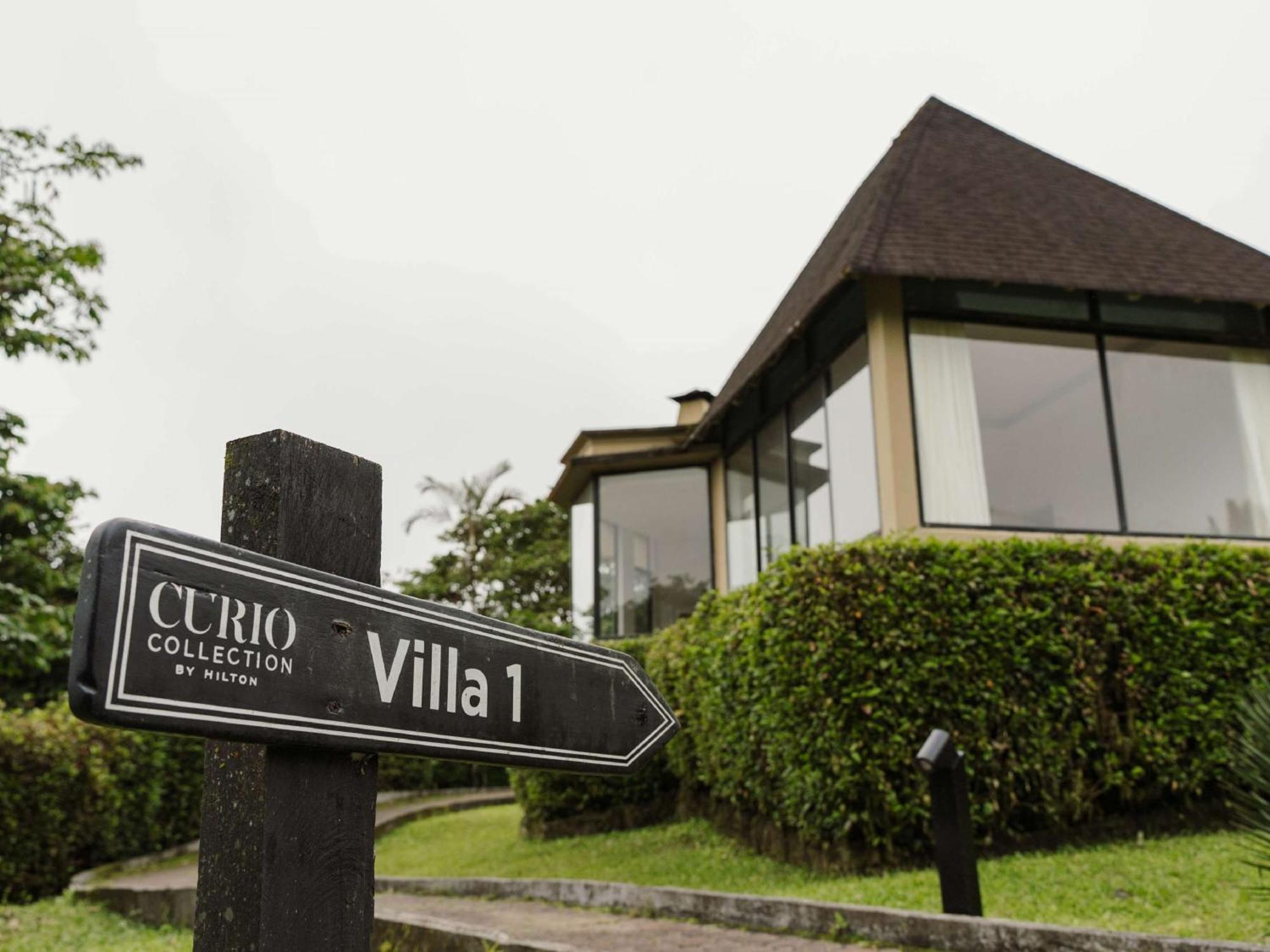 Villa One King Bed
