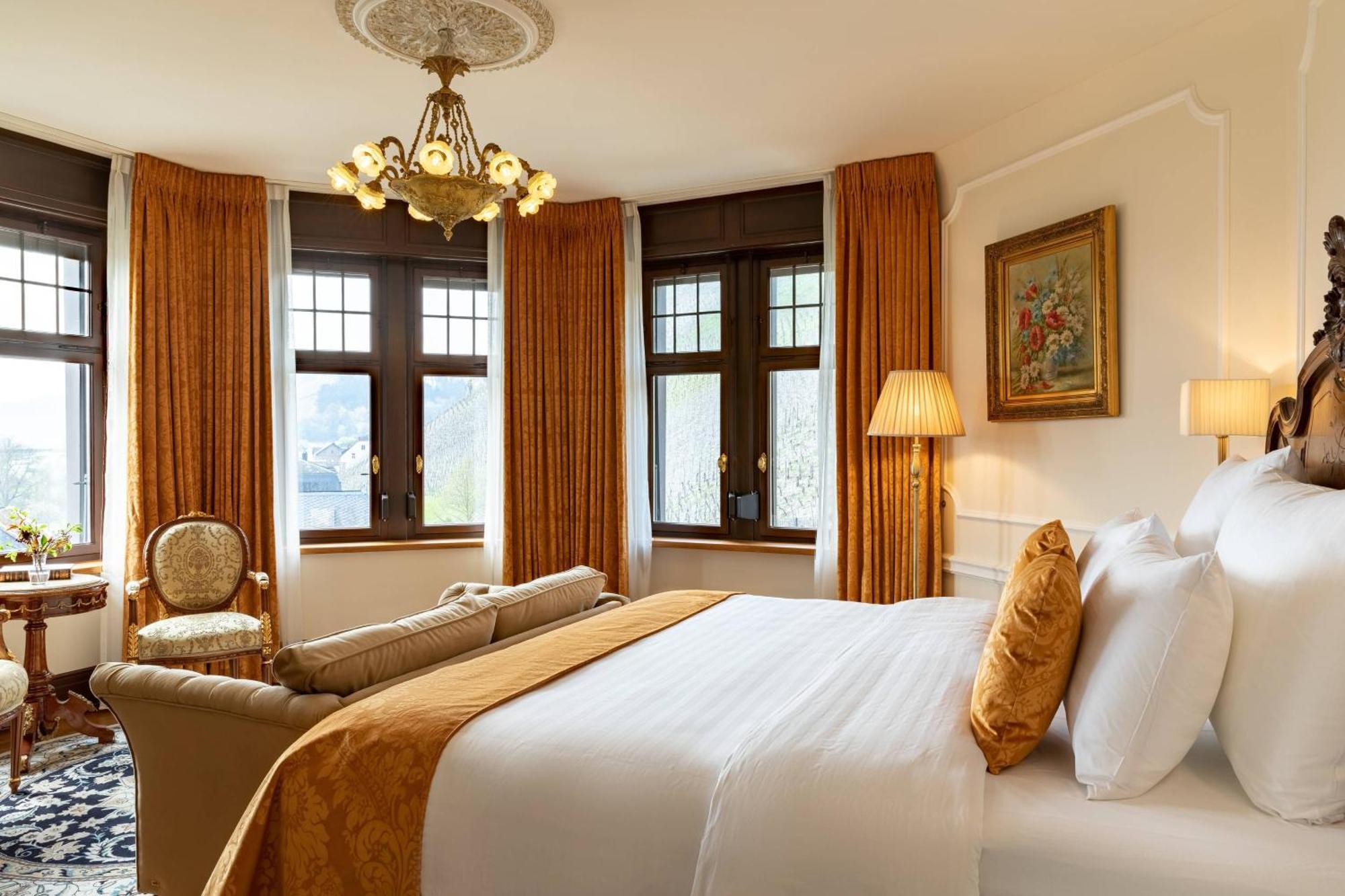 Moselle view Junior Suite 1 King River view