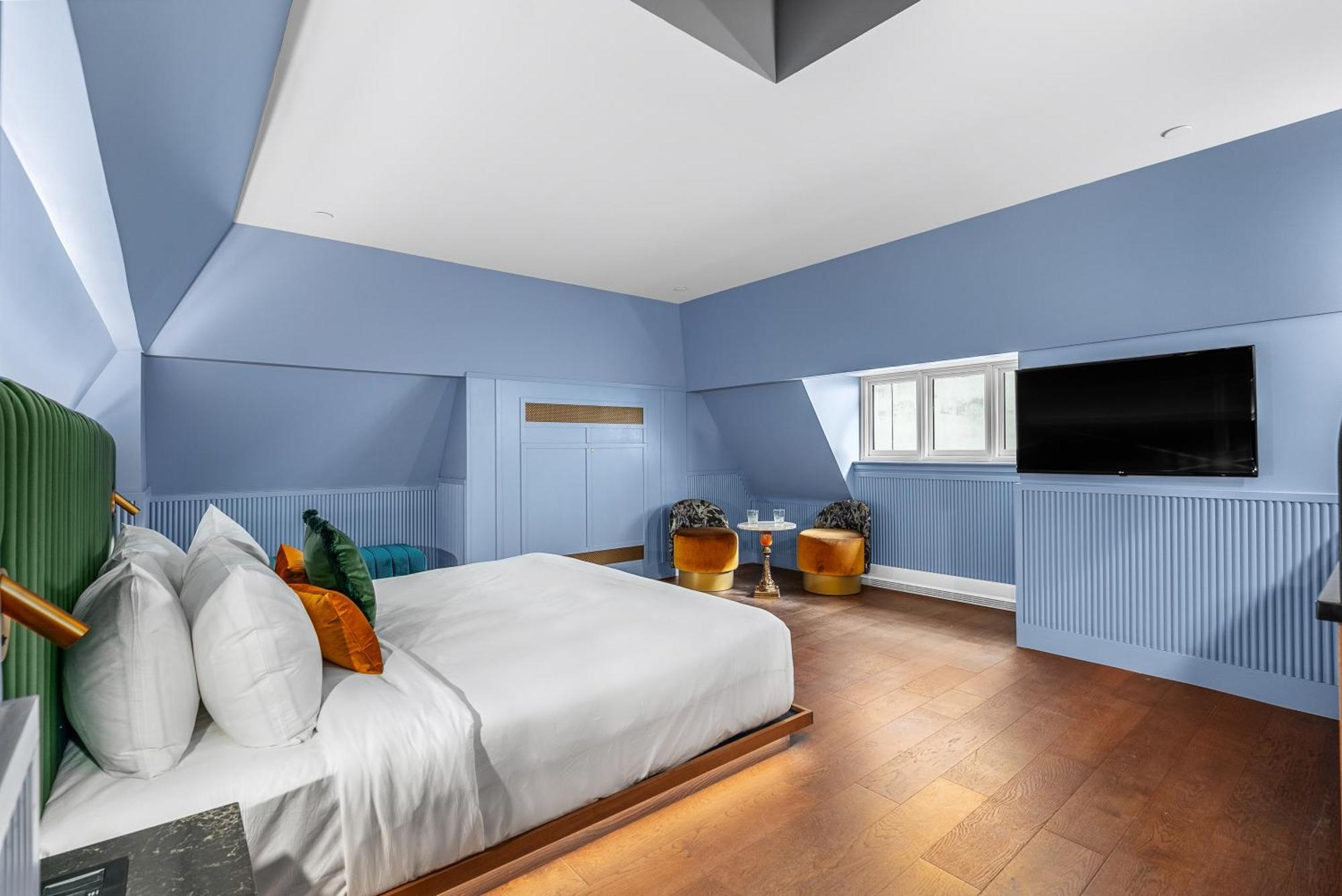 Superior Queen Room