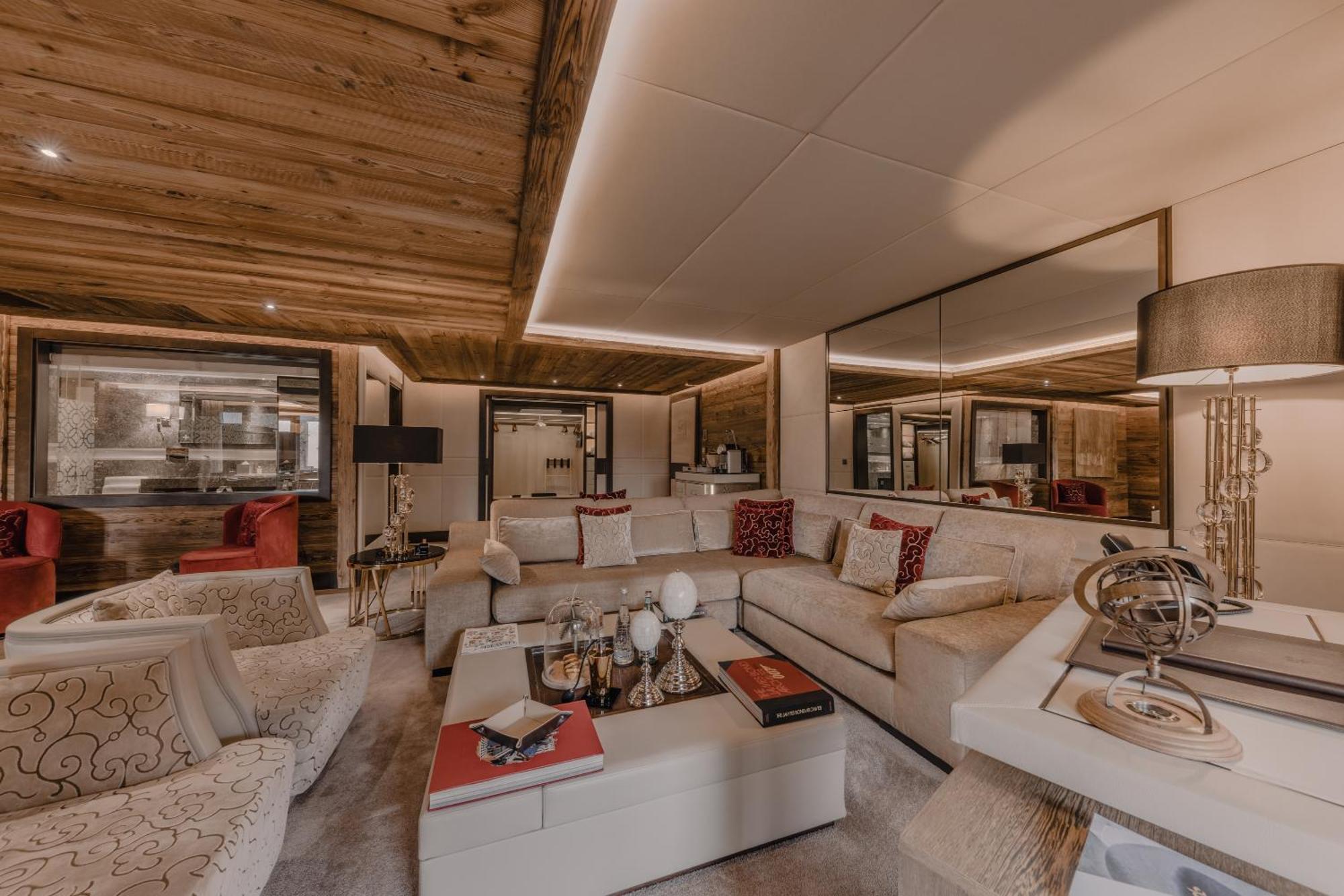 Signature Suite 1 Bedroom & Living room