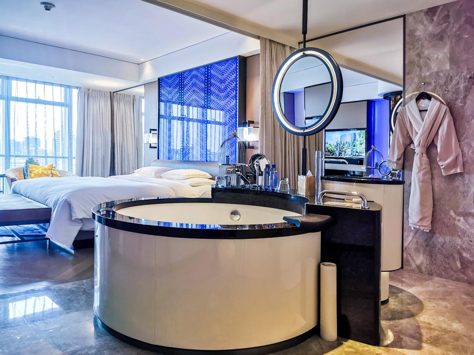 Luxury King Room City View inclusive Mini Bar the first round F&B at hotel’s house restaurants