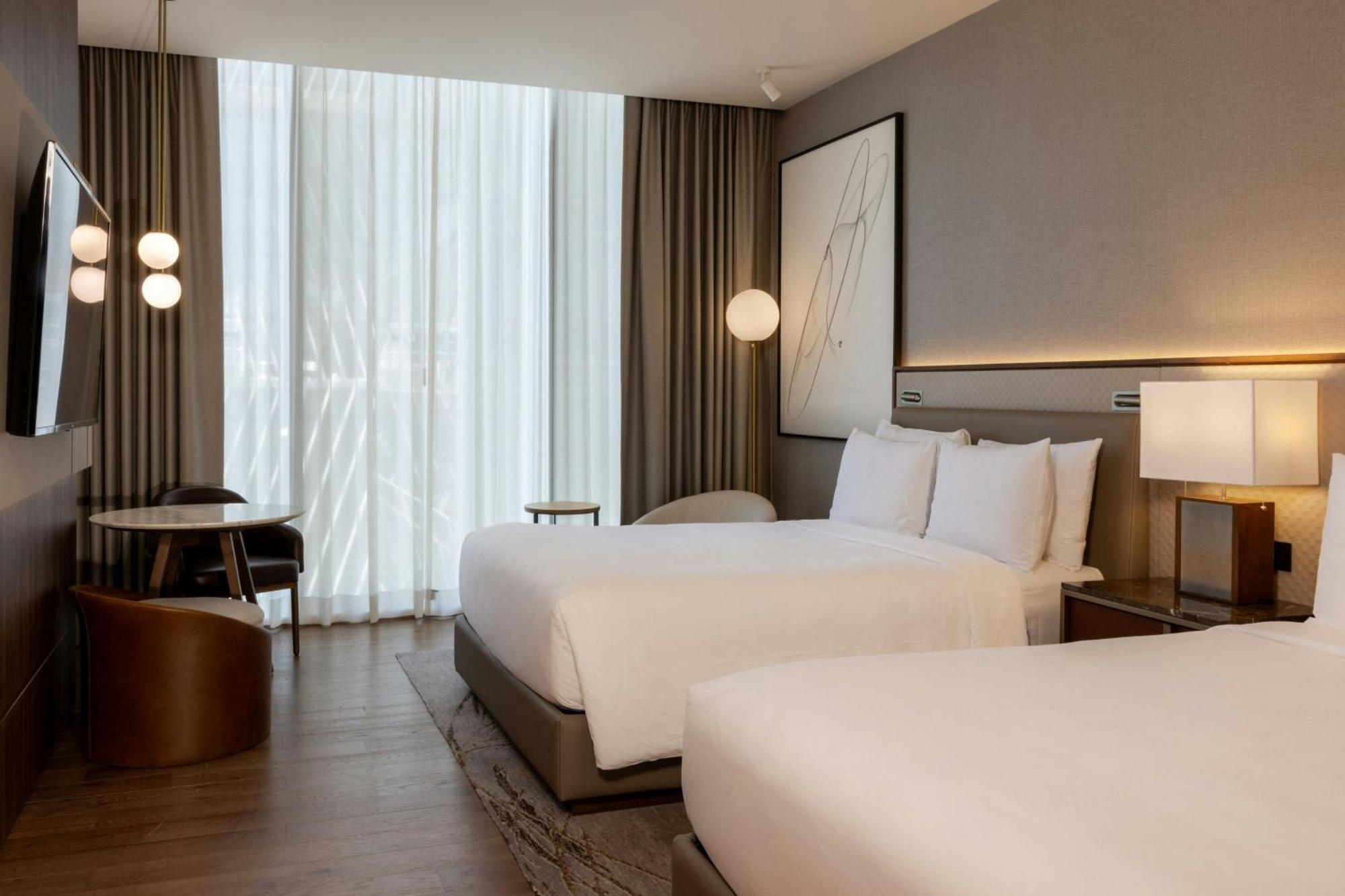 Deluxe Guest room 2 Queen City view