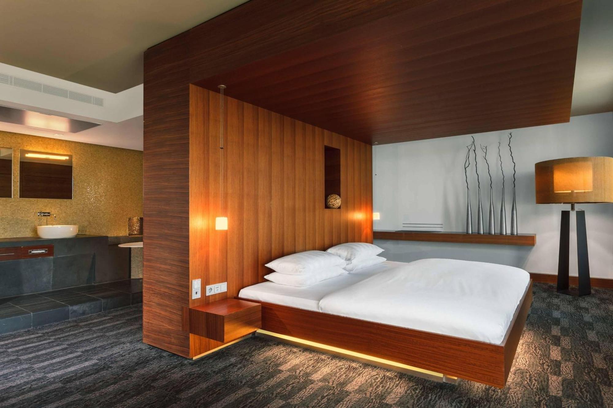 Presidential Suite Two Bedrooms Sauna,1634395781:JPEG
