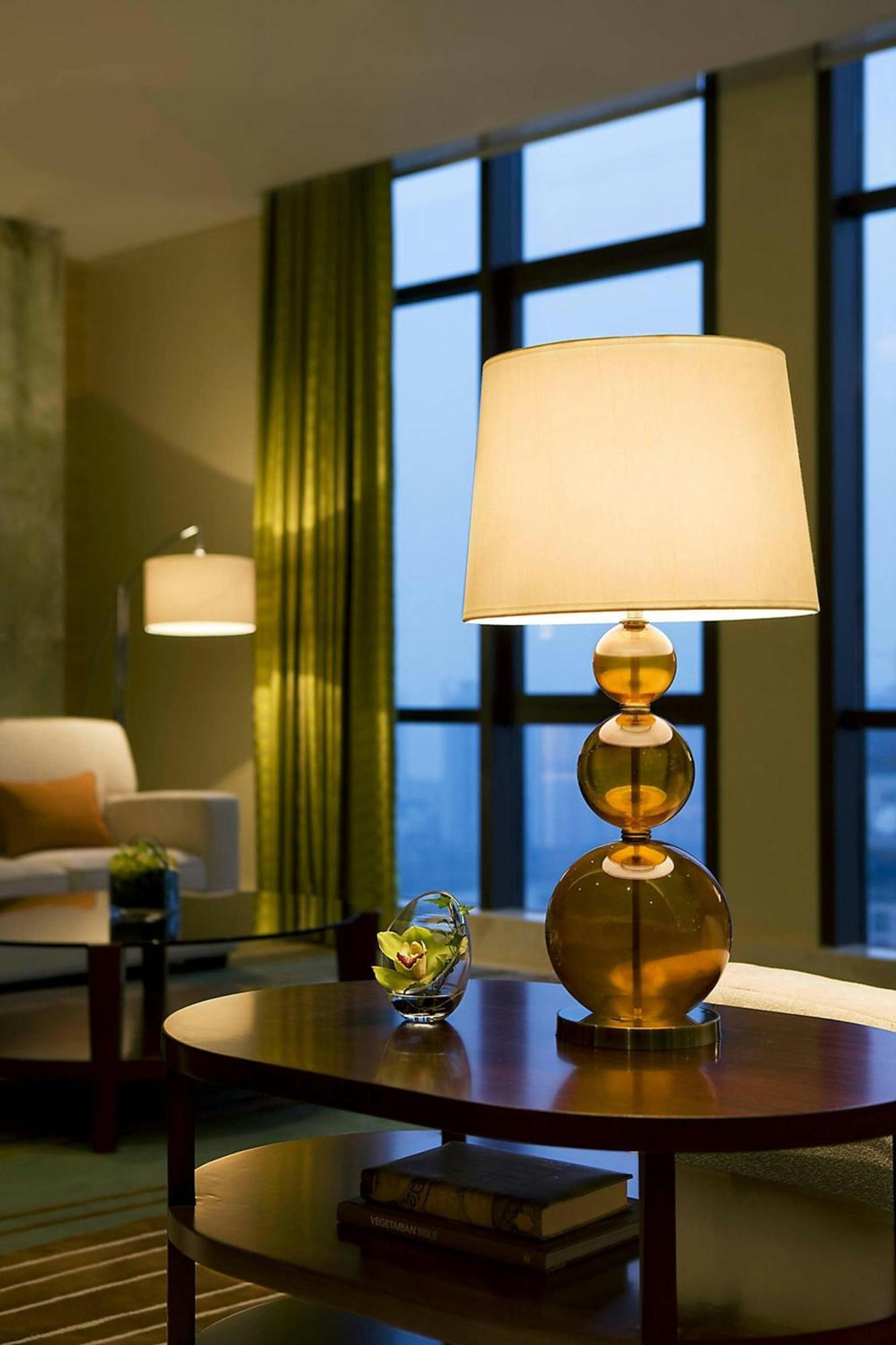 Executive Room Lounge Access