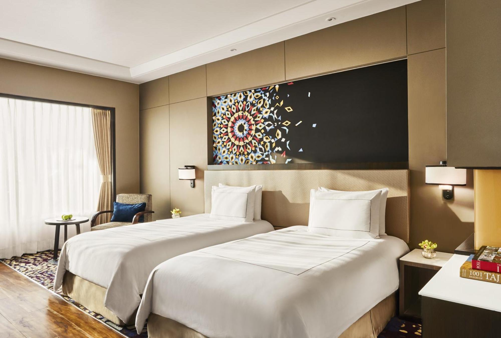 Superior Room Twin Bed on food beverages laundry spa