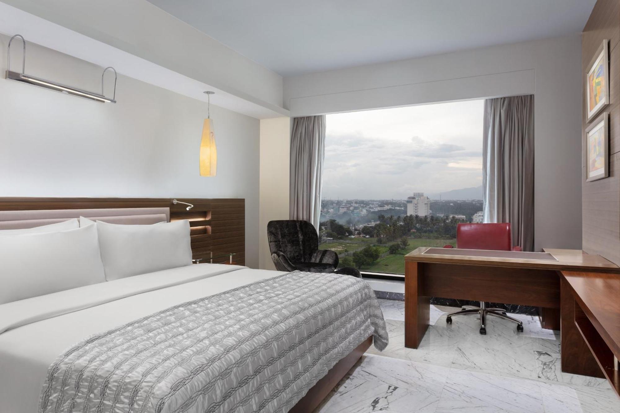 Club lounge access 1 Bedroom Junior Suite 1 King