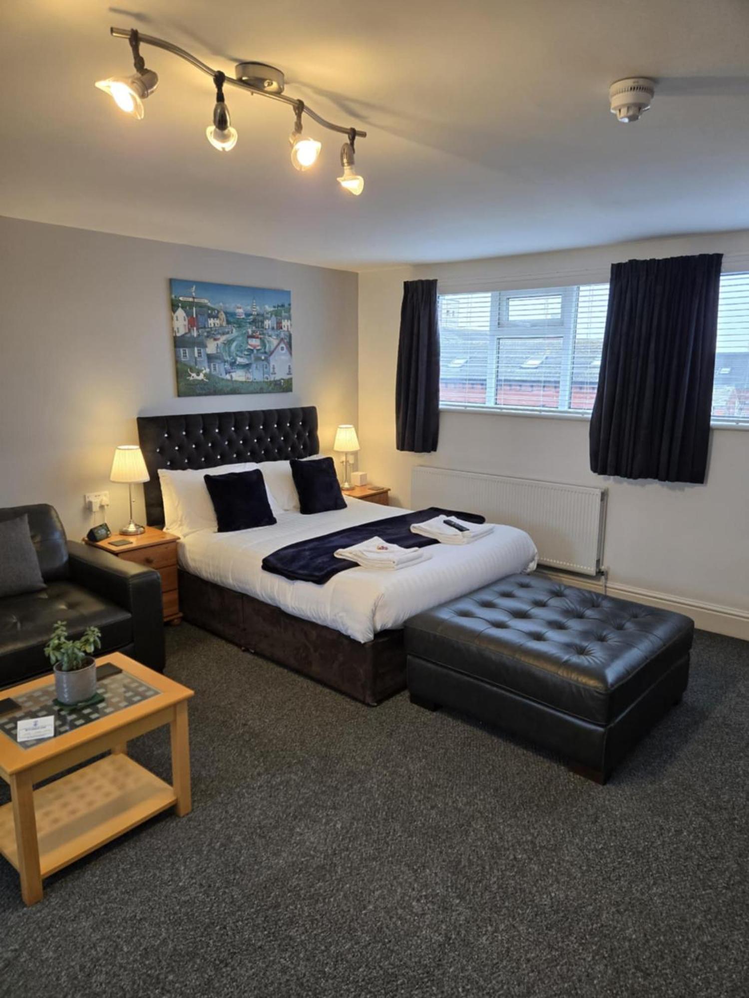 Superior King Room