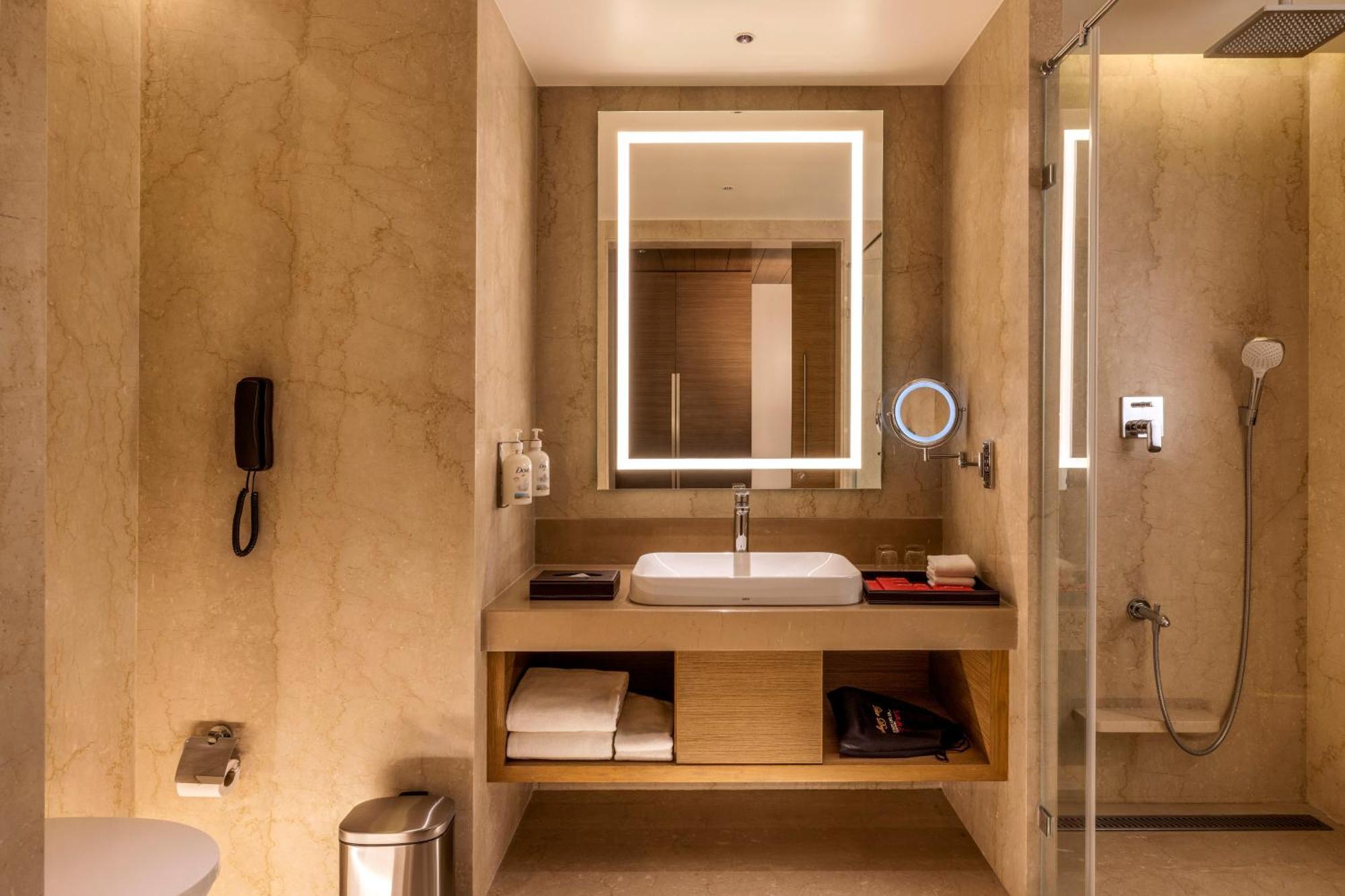 Junior Suite,1635932276:JPEG