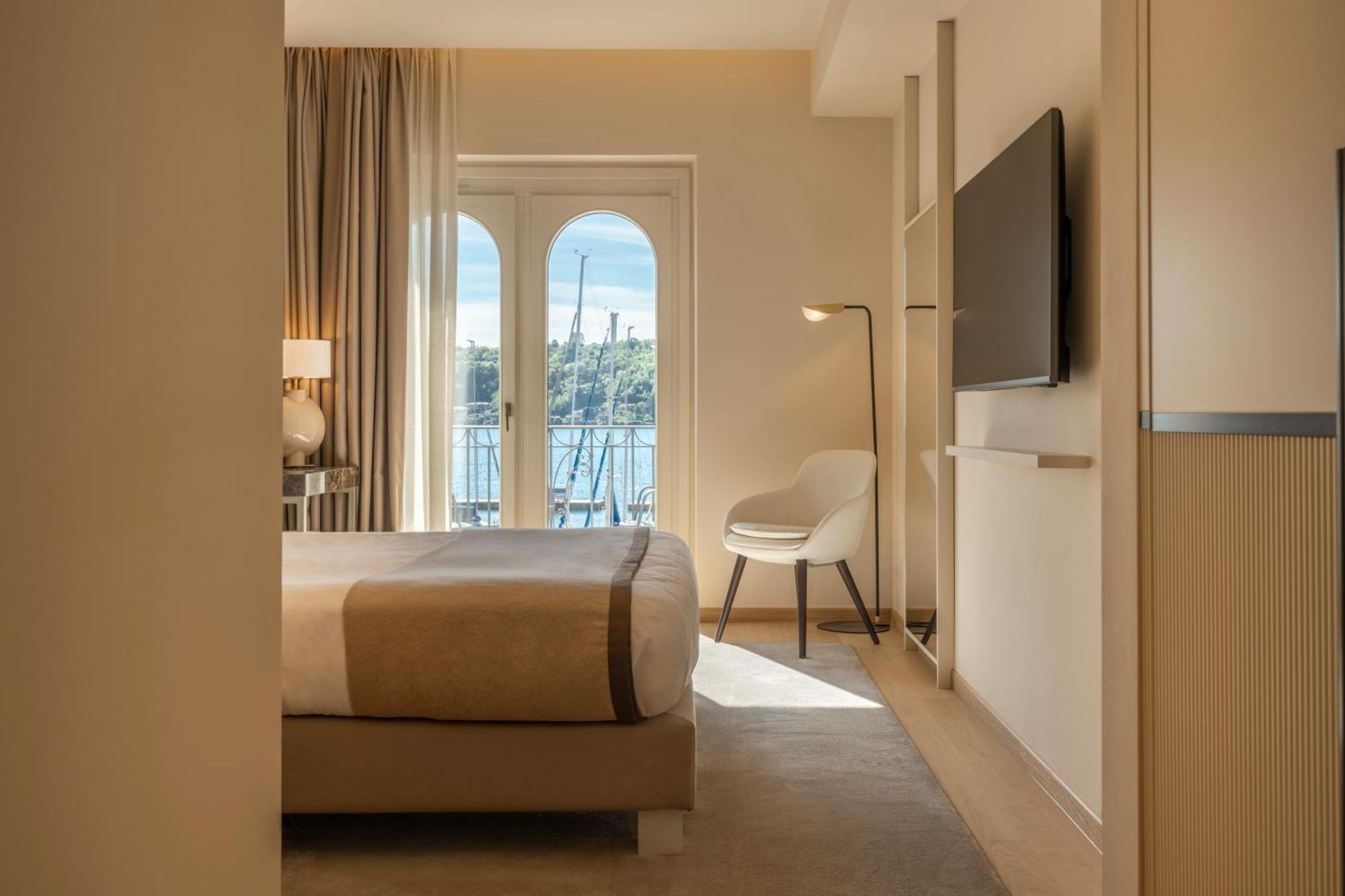 Superior Double Room Lake View