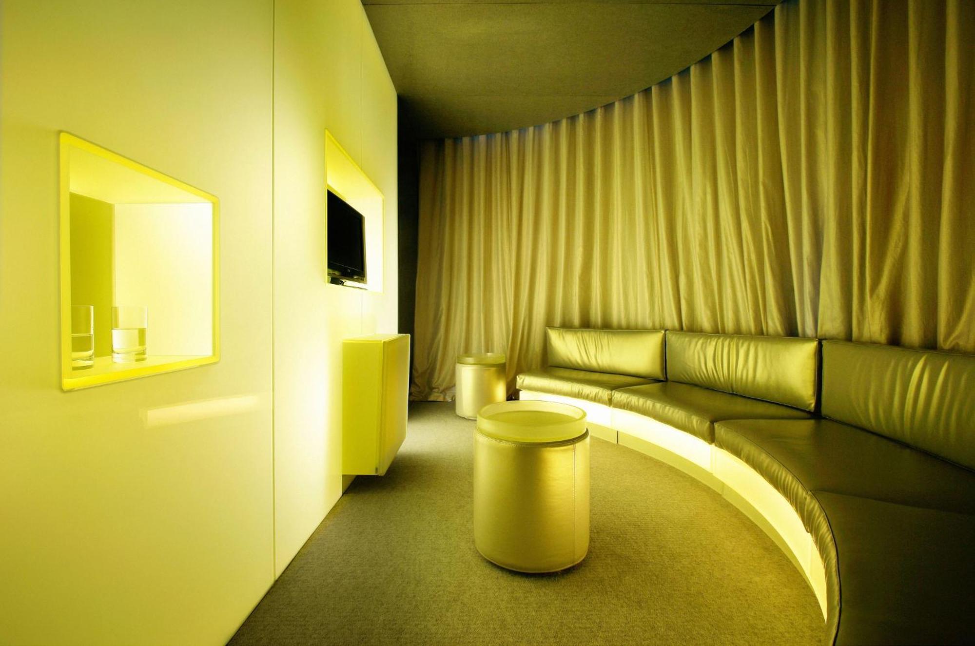 Junior Suite Executive Lounge Access