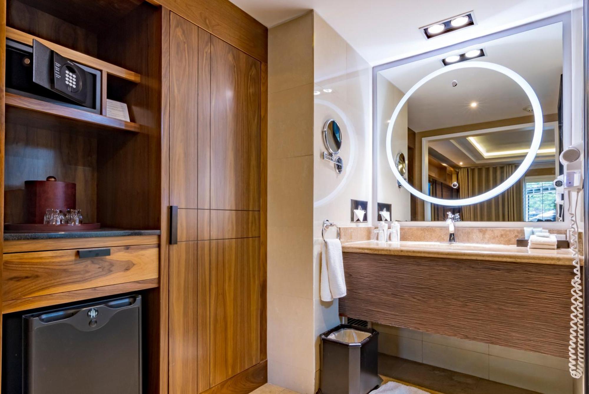 Lucerna Select King Room