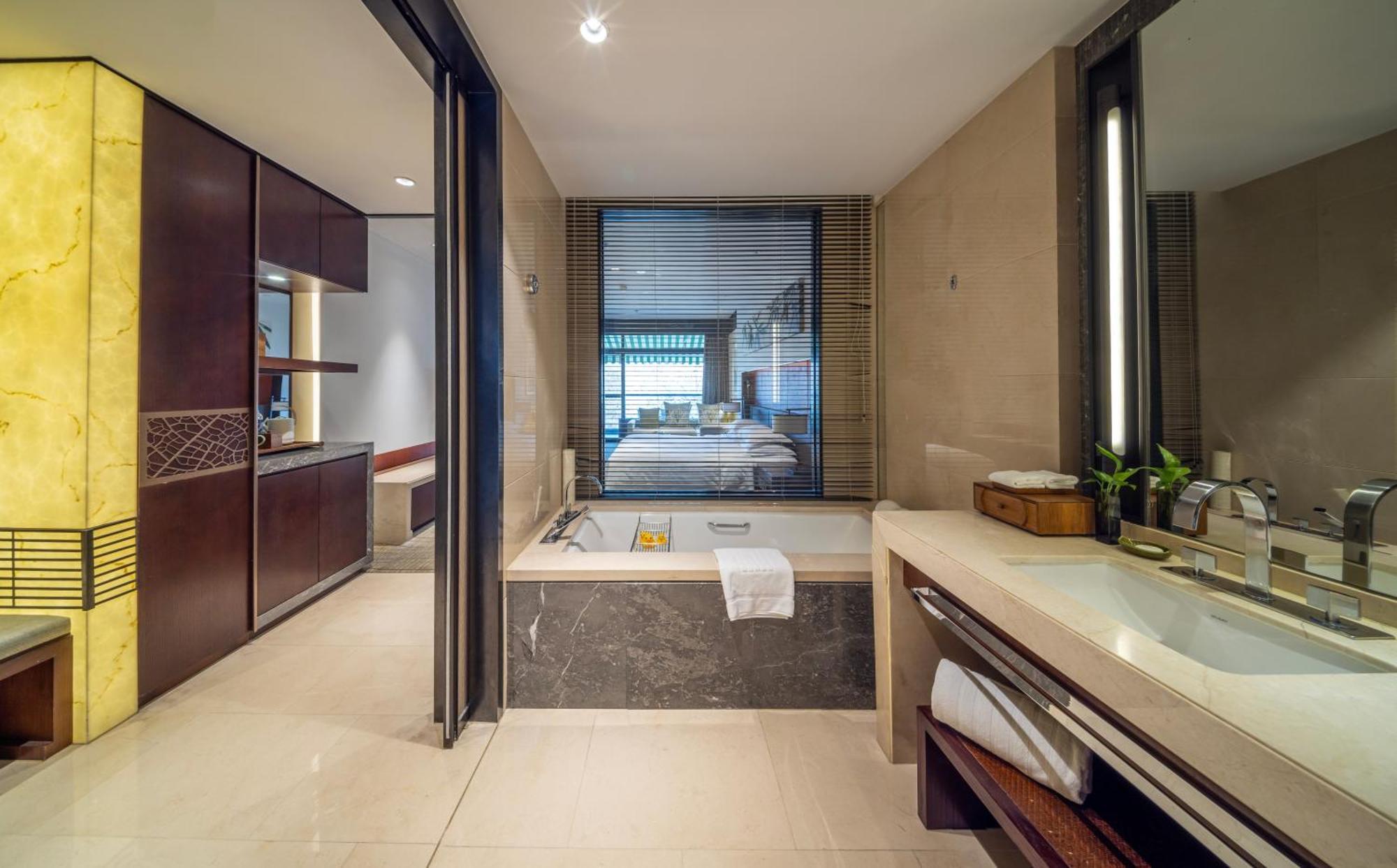 Permium King Bed Room