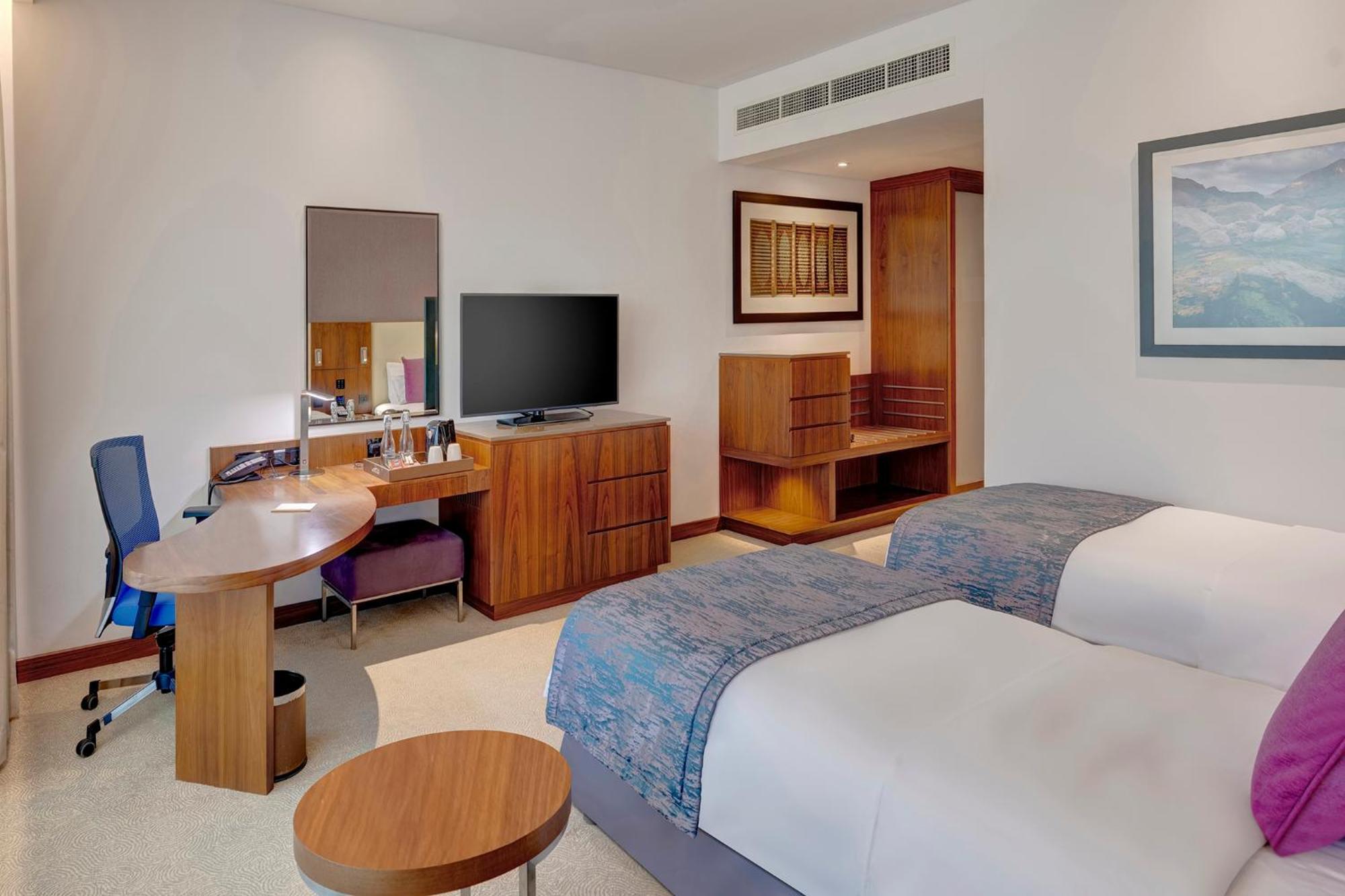 Premium Twin Room Mountain View Lounge Access,1650008070:JPEG