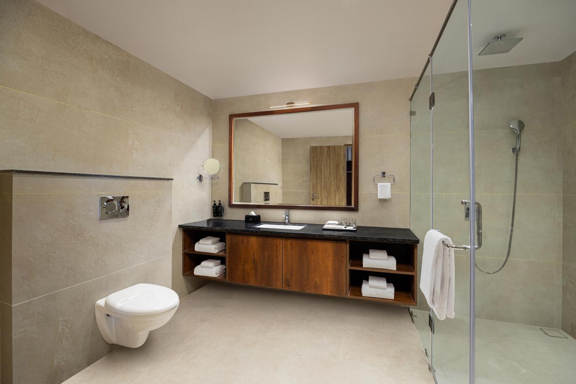 Deluxe Room,1637542052:JPEG