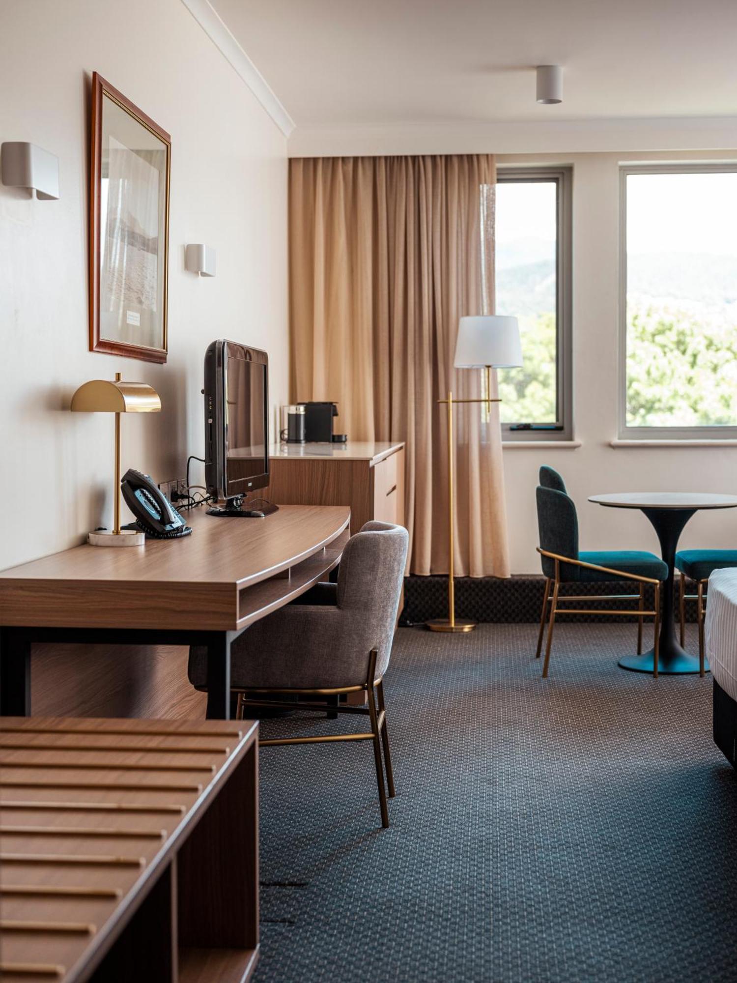Double Room Mountain View