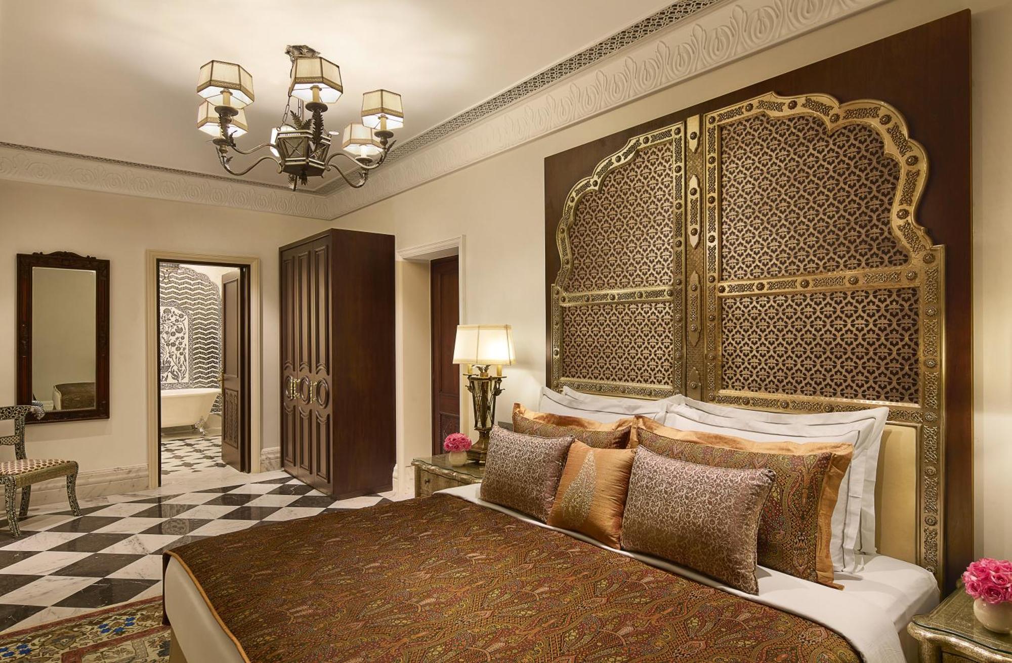 Deluxe Premium Suite