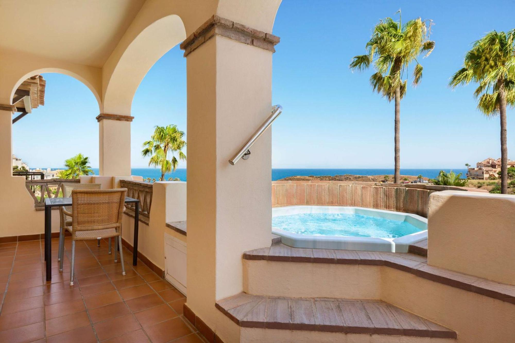 Deluxe One Bedroom Suite with Hot Tub,1638549334:JPEG