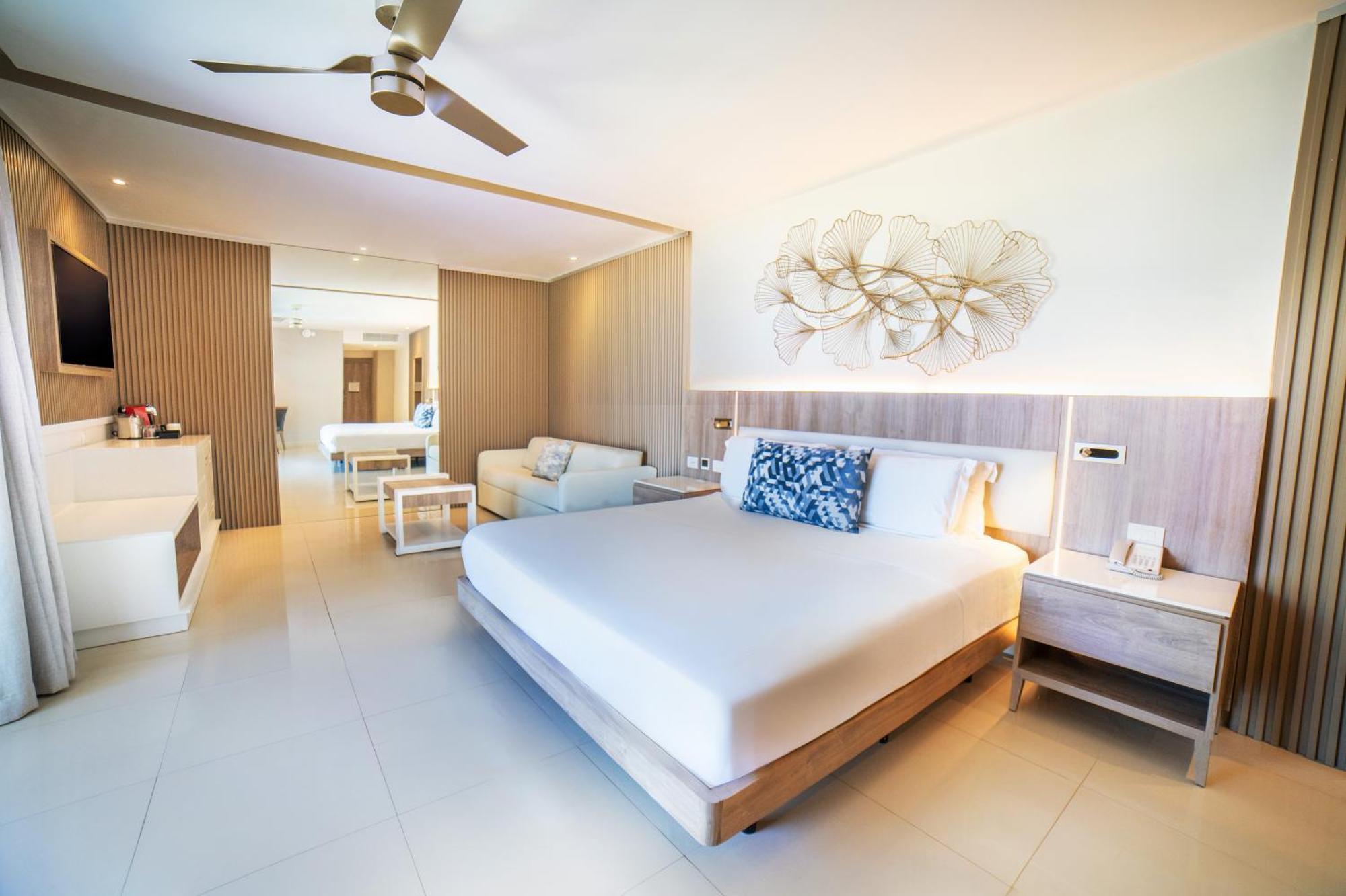 Honeymoon Jacuzzi Suite Diamond Club