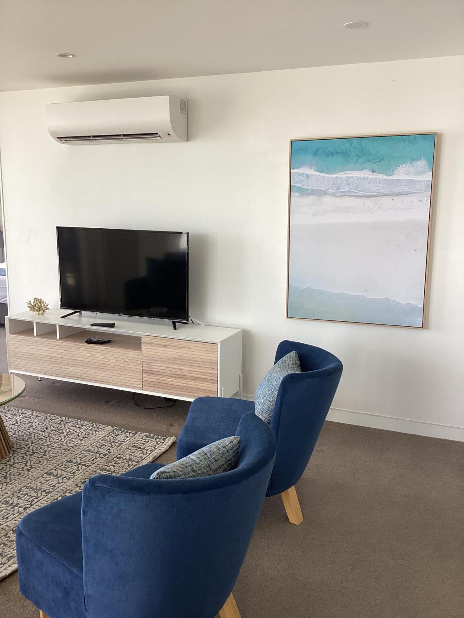 Two-Bedroom Apartment Ocean View
