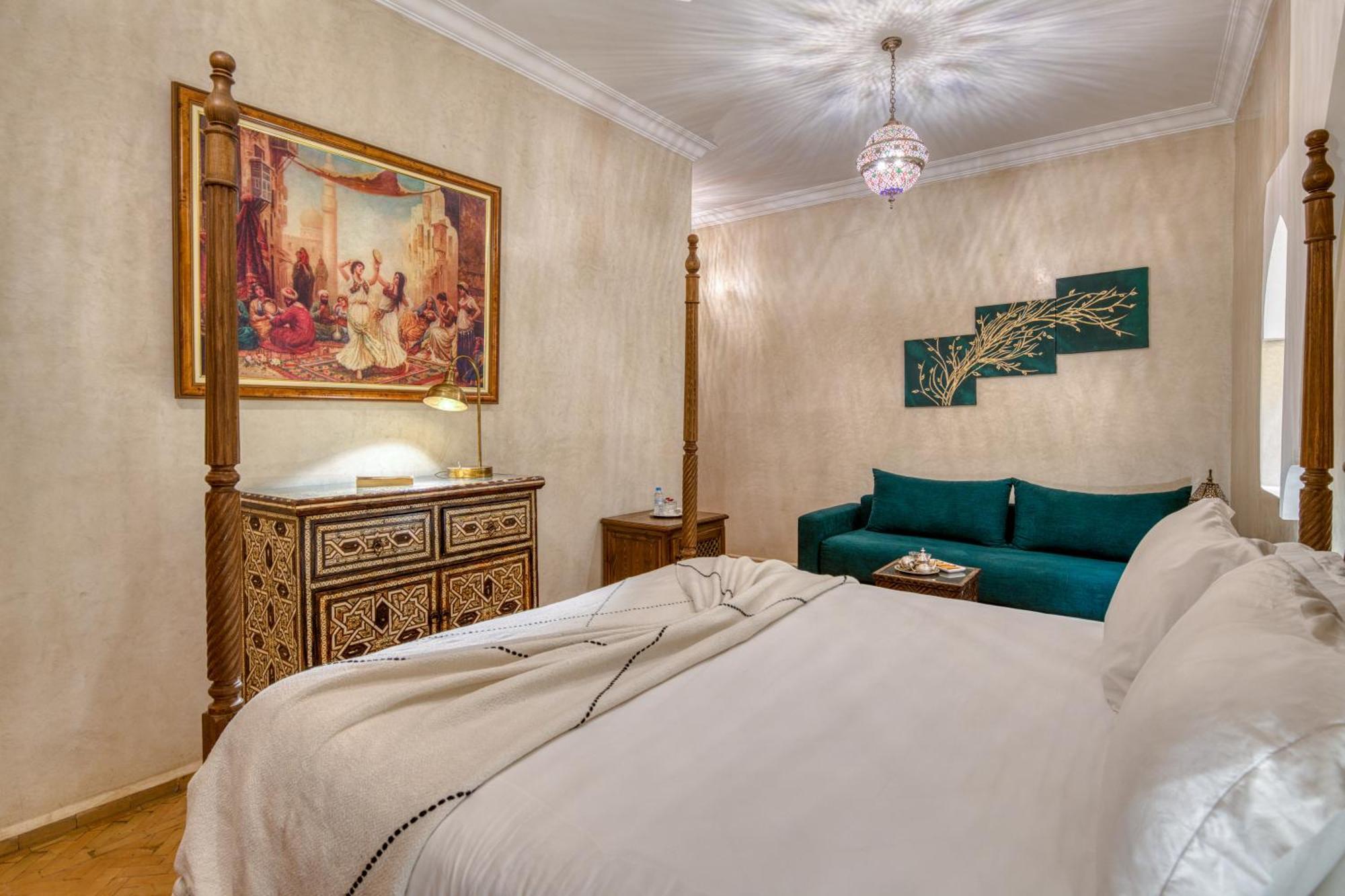 Deluxe Suite,1639659589:JPEG