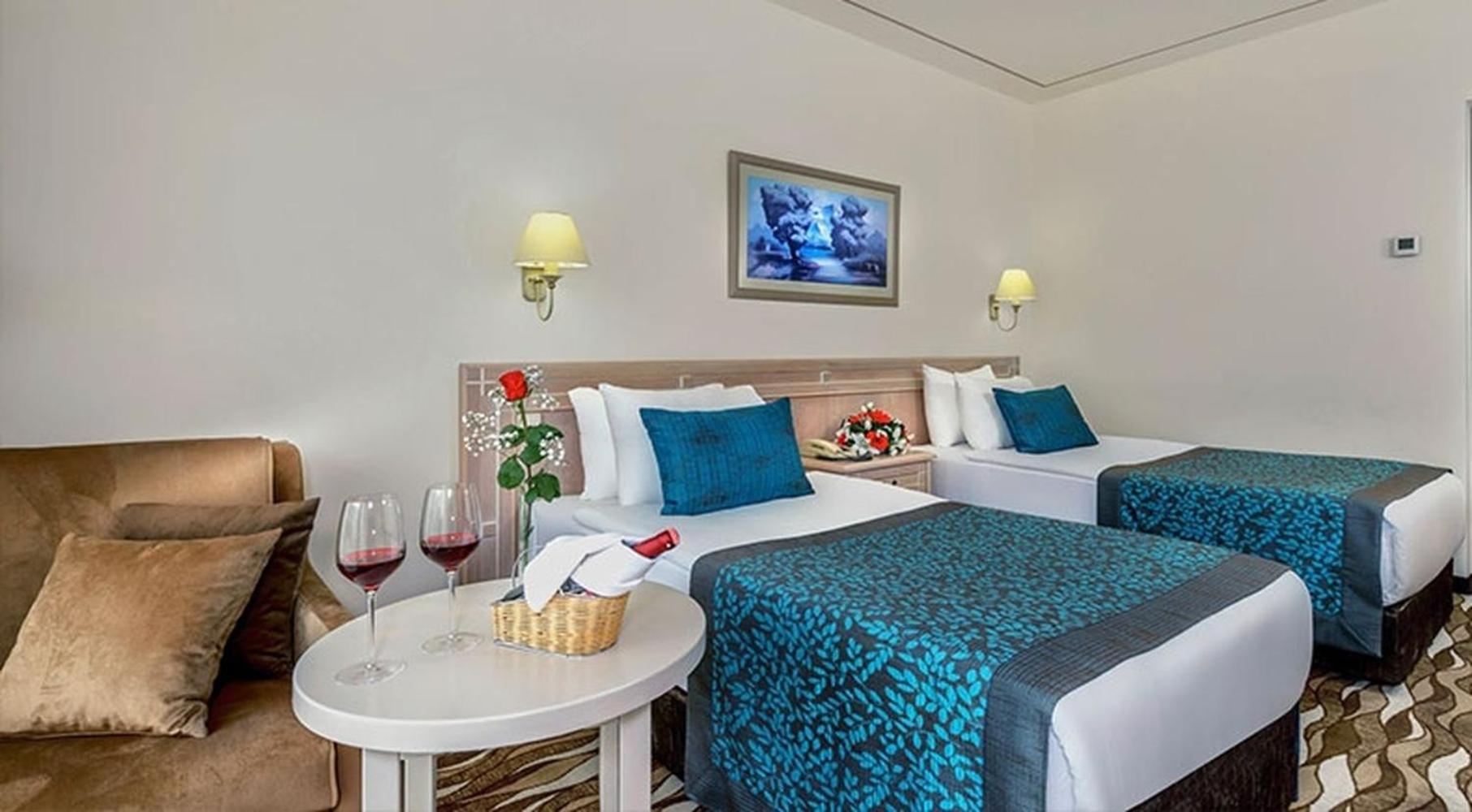 Triple Room Land View