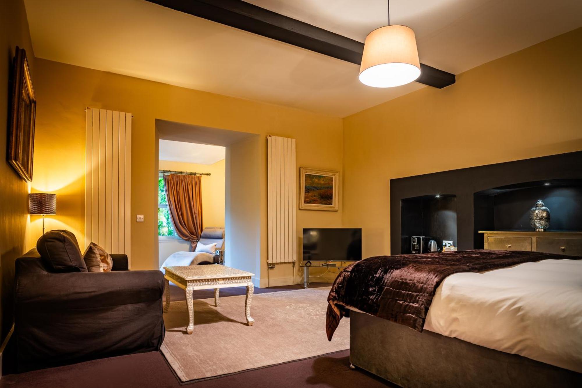 Deluxe Double or Twin Room Garden View