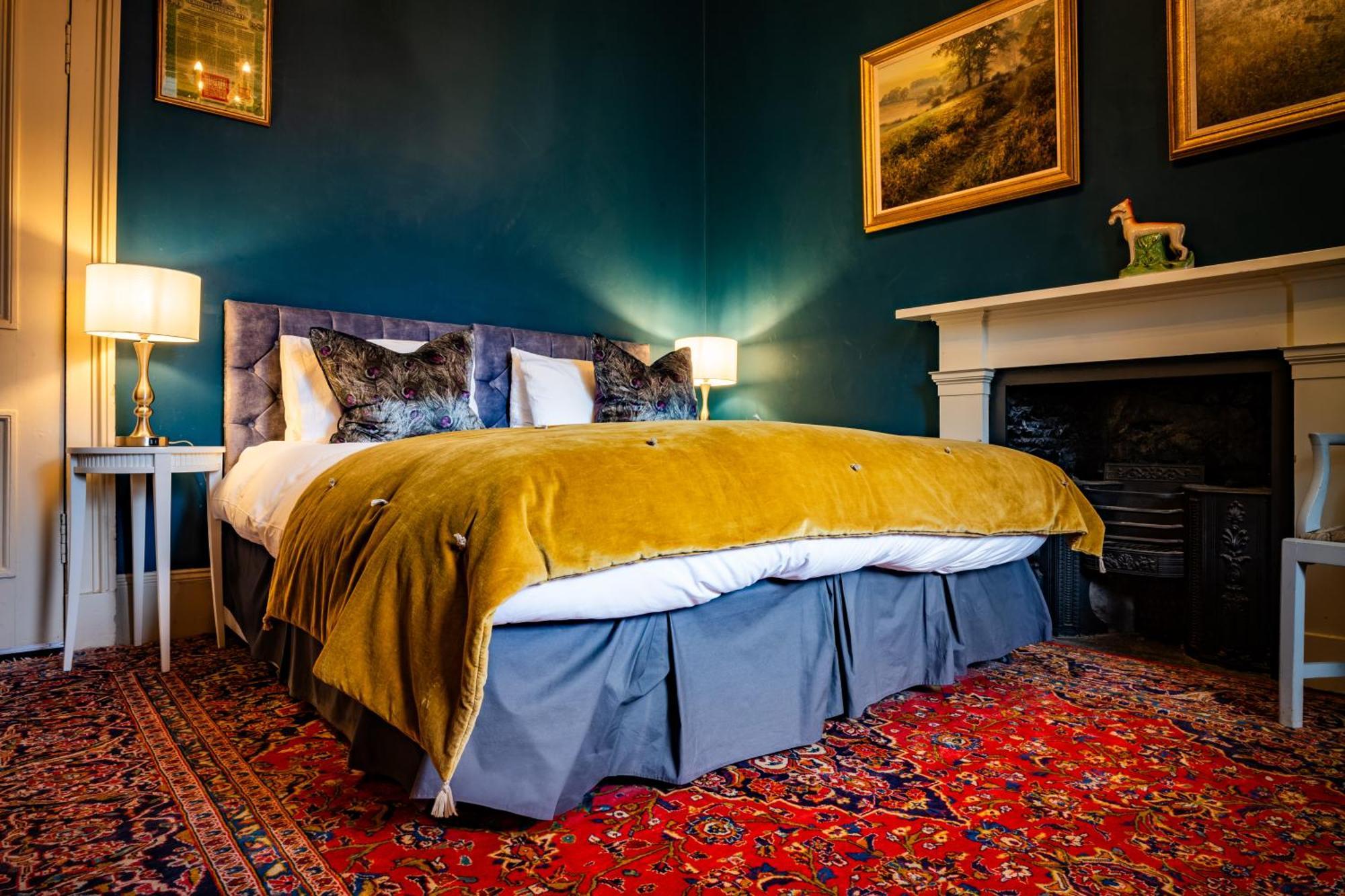 Deluxe Double or Twin Room Garden View