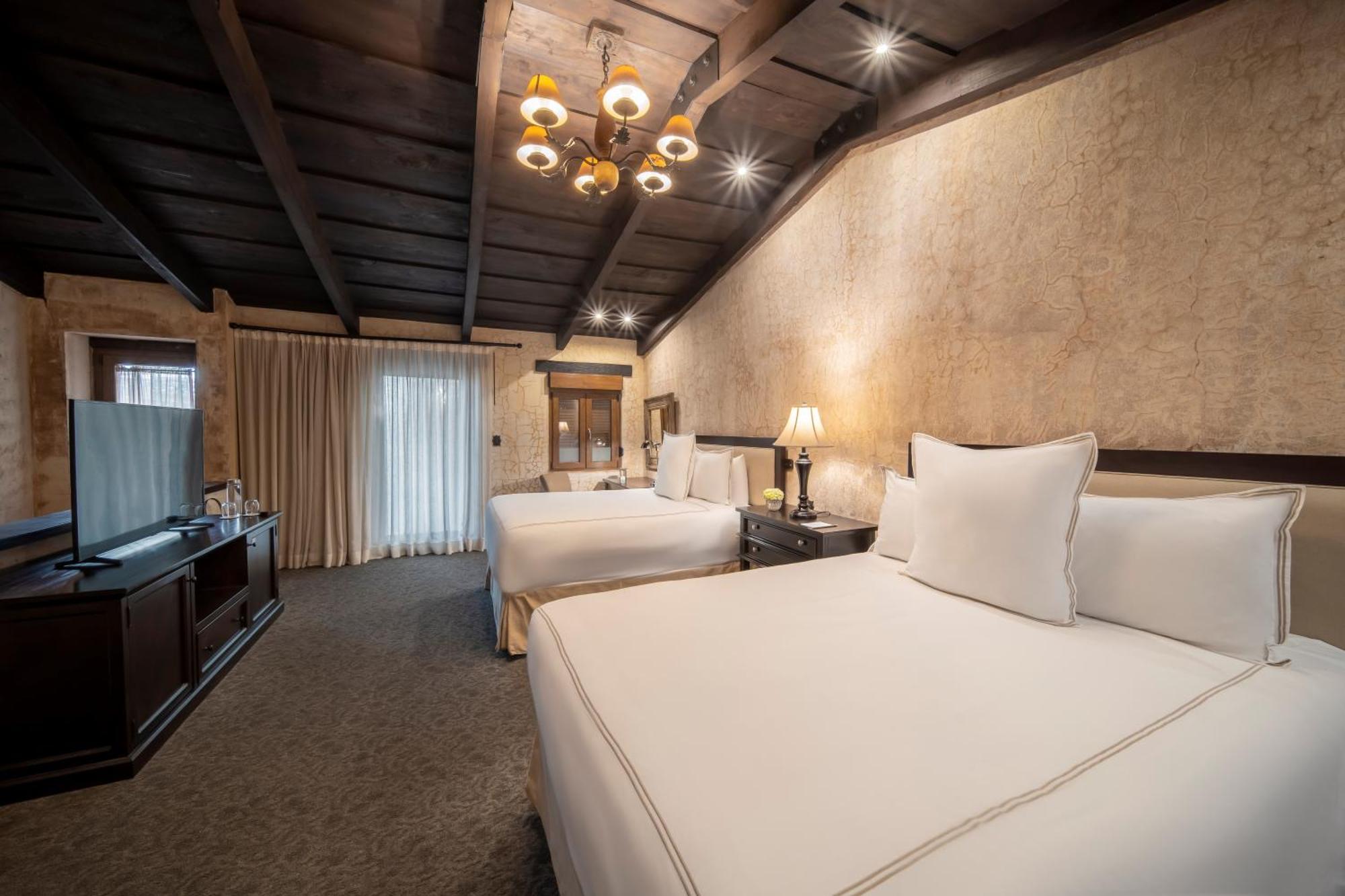 Double Room with Balcony,1641737408:JPEG