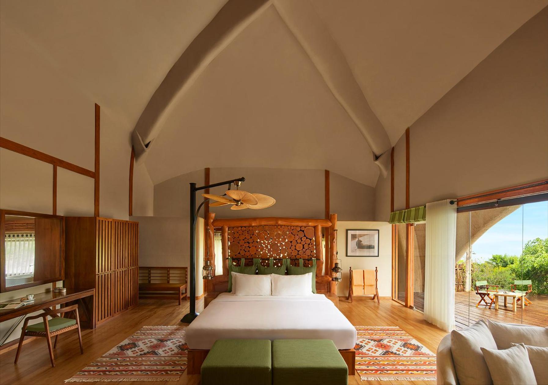 All Inclusive Luxury Cabin Private Plunge Pool & One Game Drive