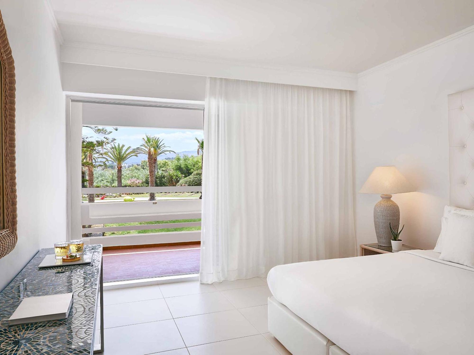 Double Guestroom Garden or Mountain View