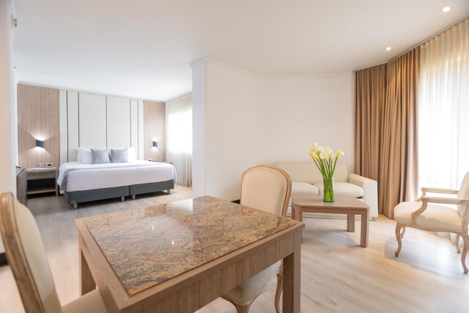 Junior Suite,1765307842:JPEG