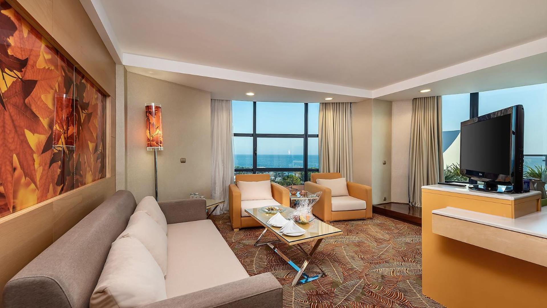 Deluxe Suite Sea View