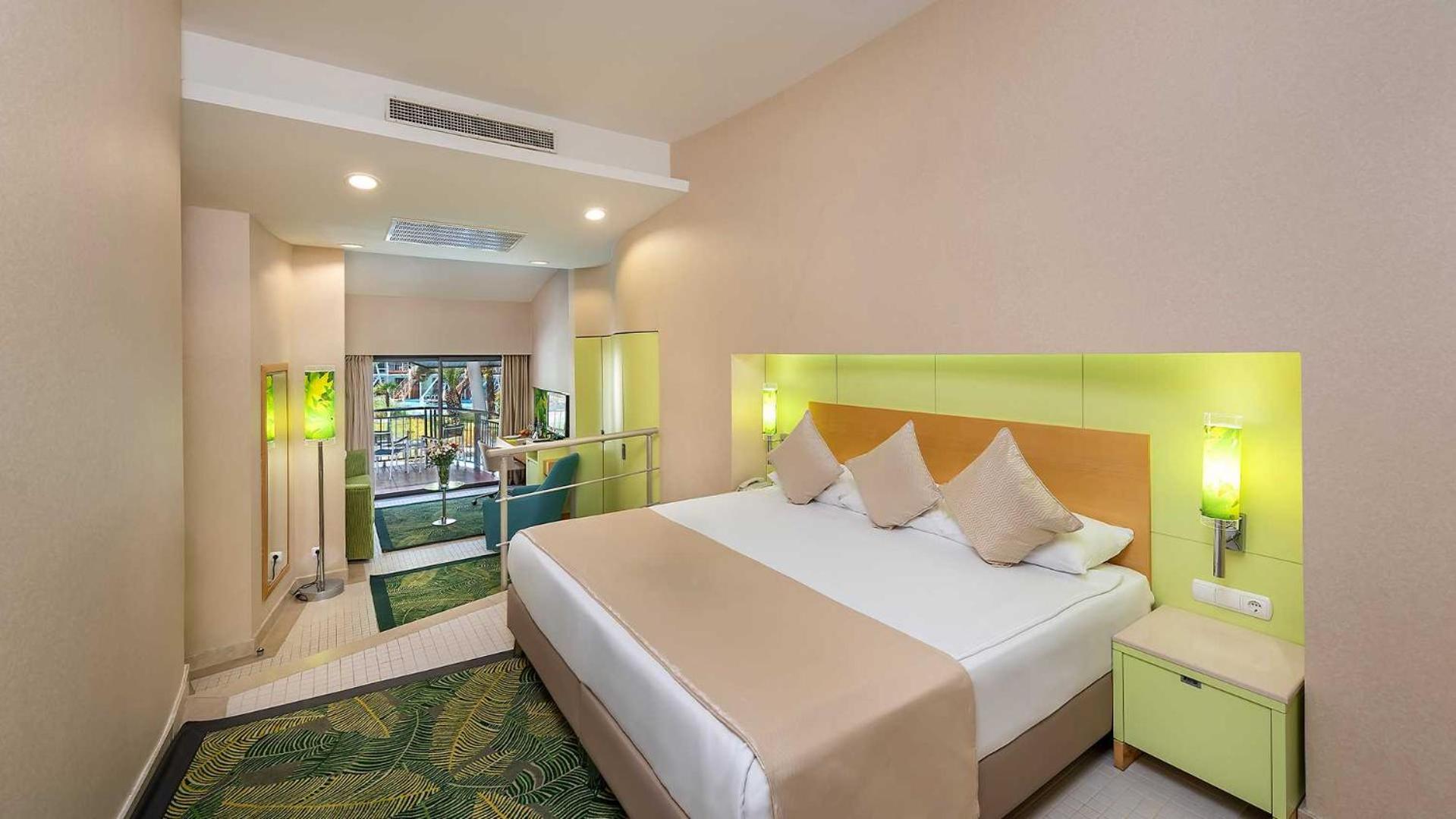 Junior Suite Pool View