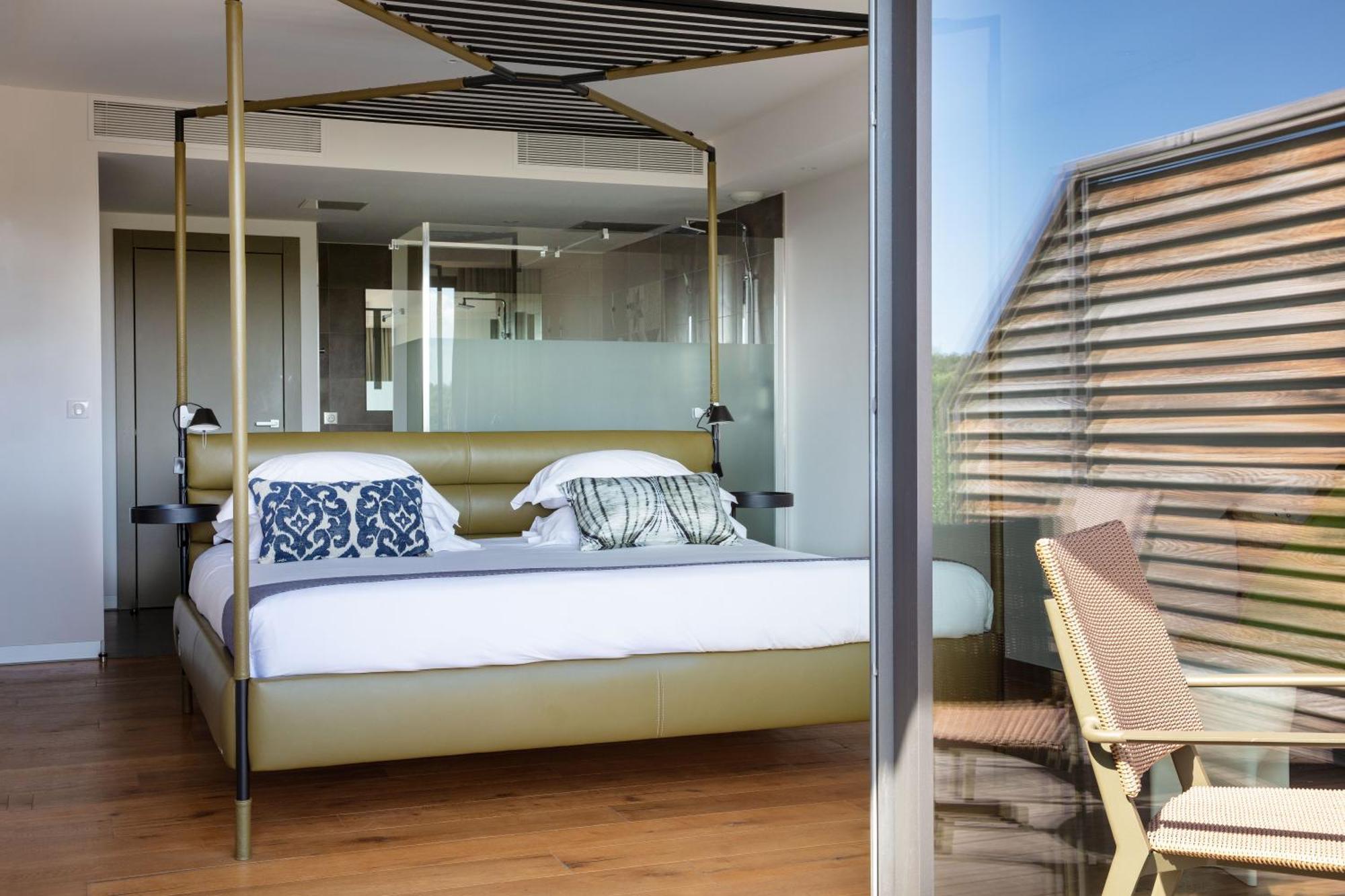Deluxe Double Room Garden View