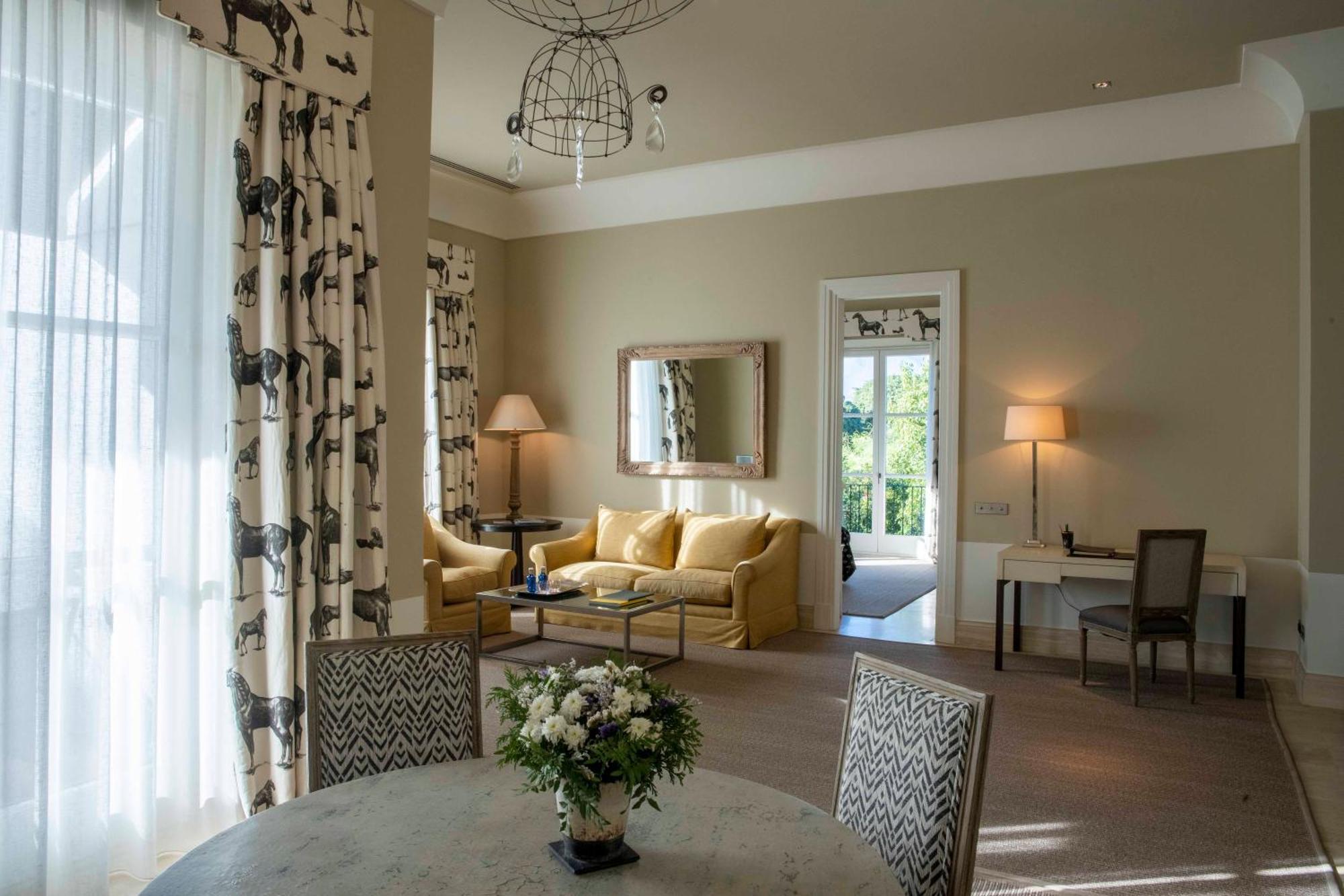 Executive Suite with Spa Access,1643145307:JPEG