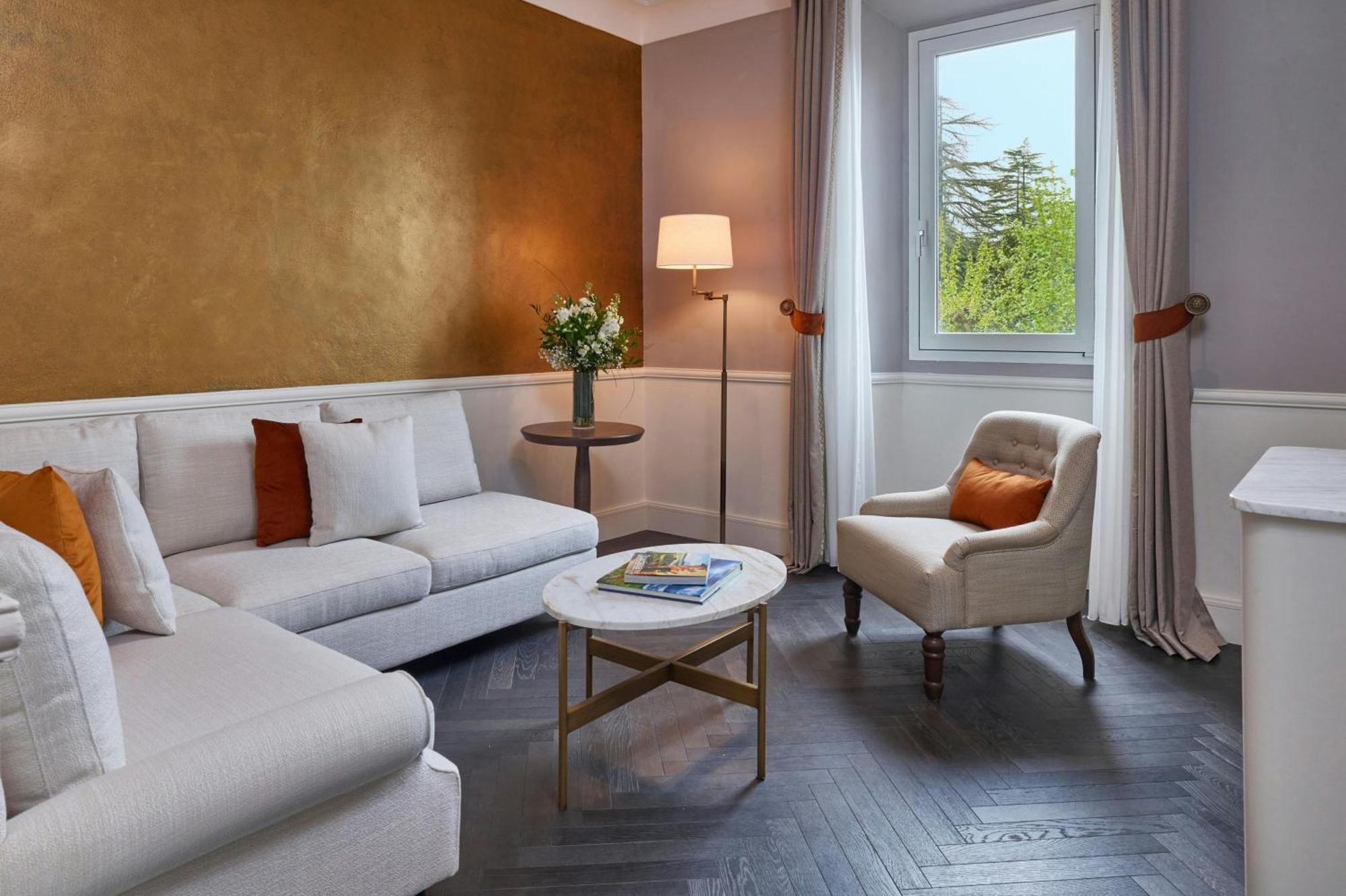 Suite Giusti mit Kingsize-Bett und Gartenblick